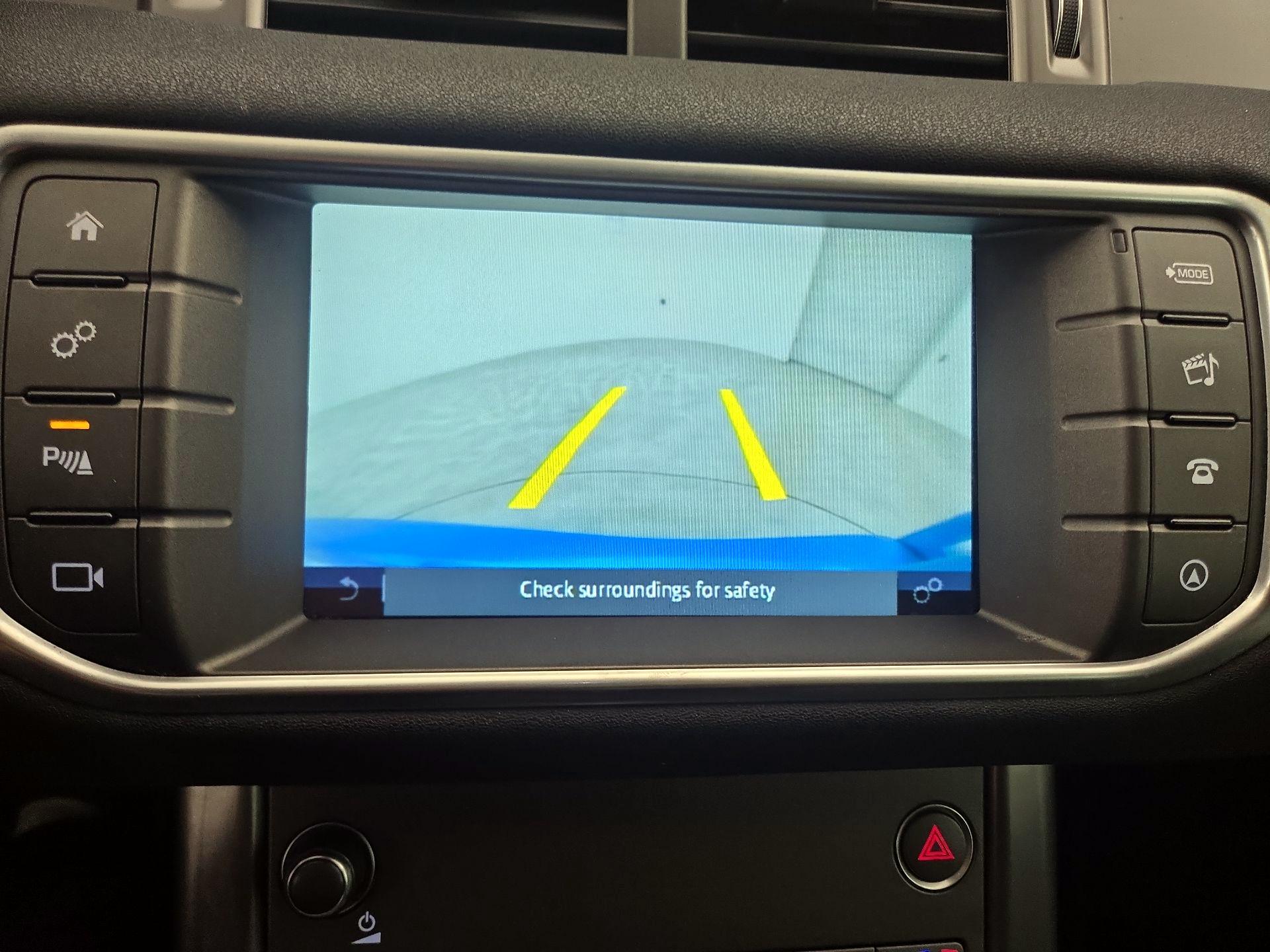 Thumbnail: 2018 Land Rover Range Rover Evoque - 15