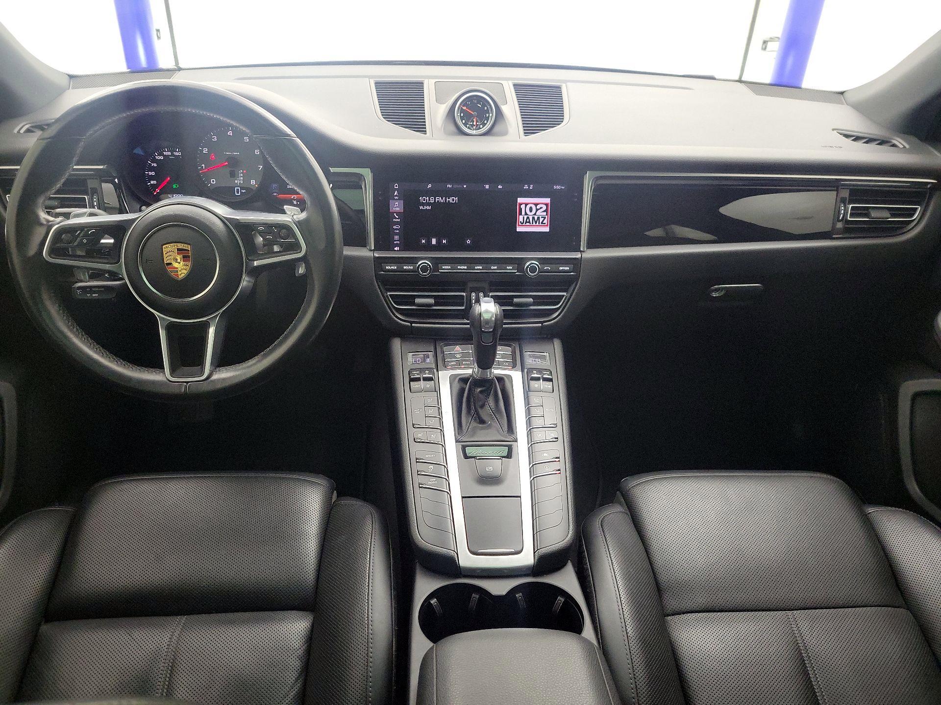 Thumbnail: 2020 Porsche Macan - 9