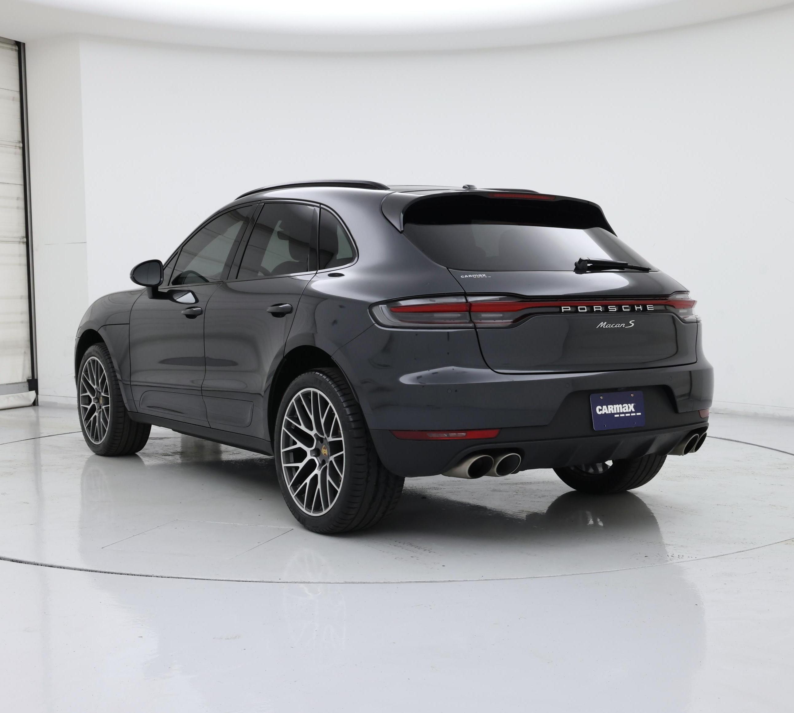 Thumbnail: 2020 Porsche Macan - 2