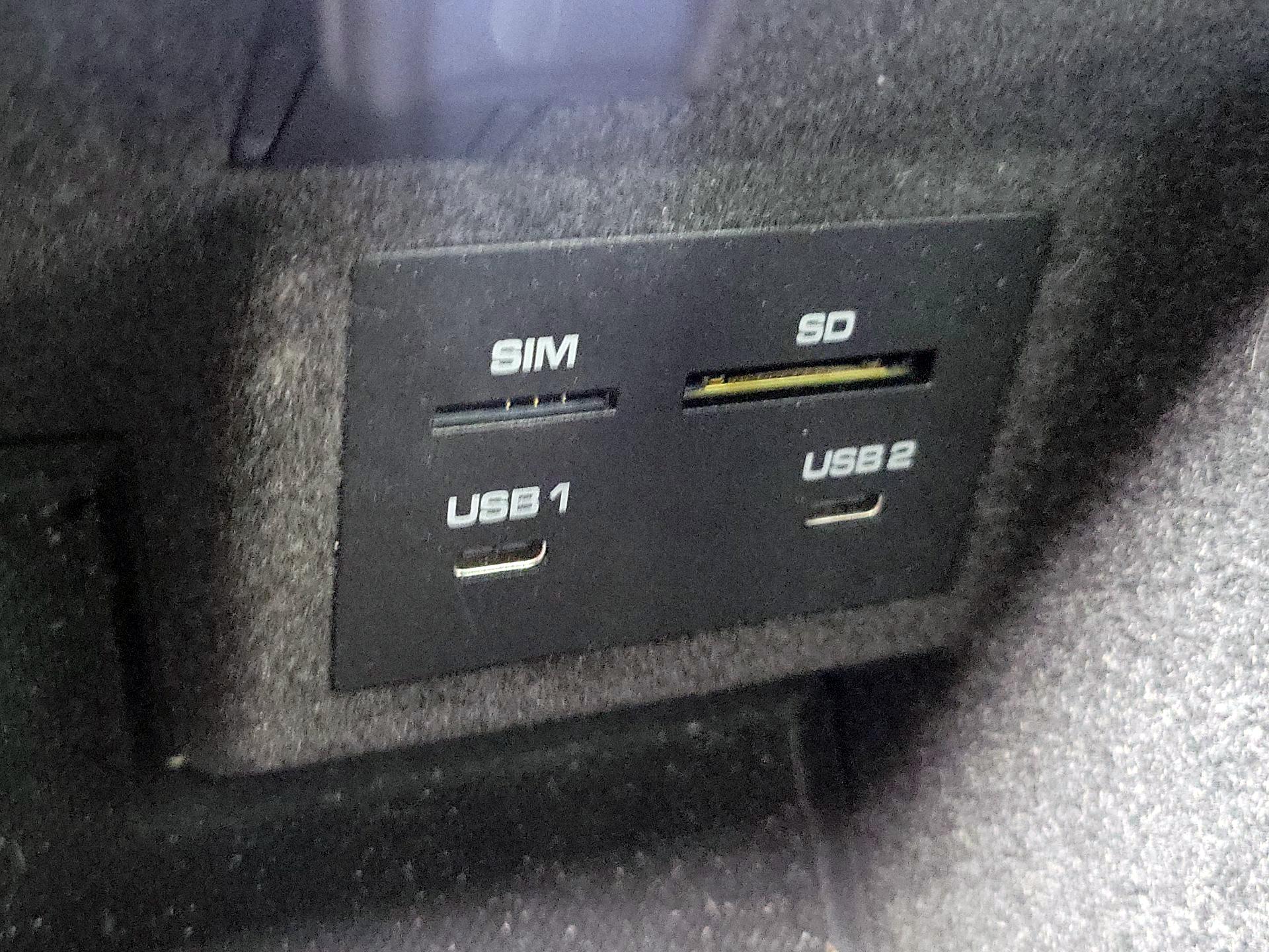 Thumbnail: 2020 Porsche Macan - 19