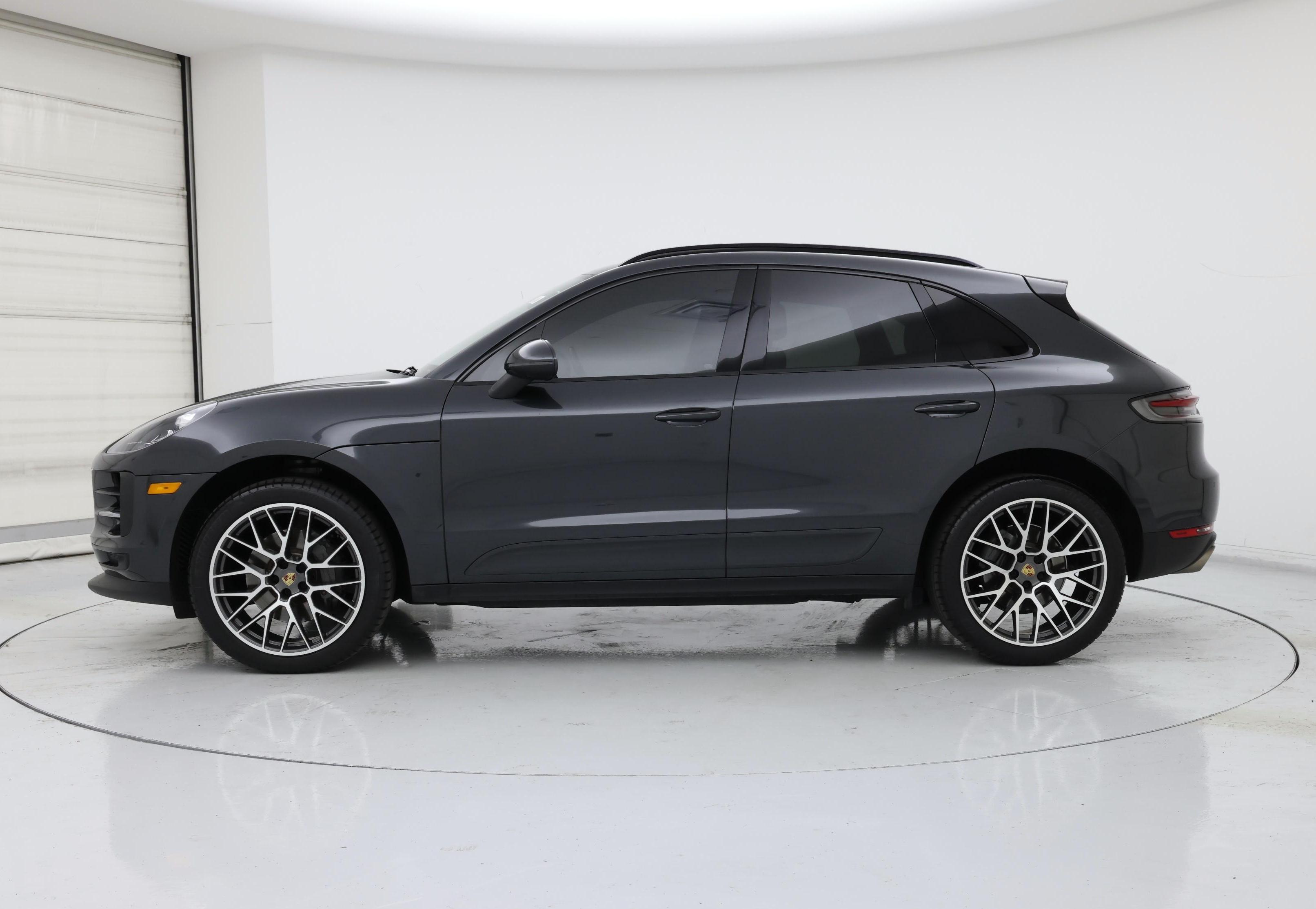 Thumbnail: 2020 Porsche Macan - 3