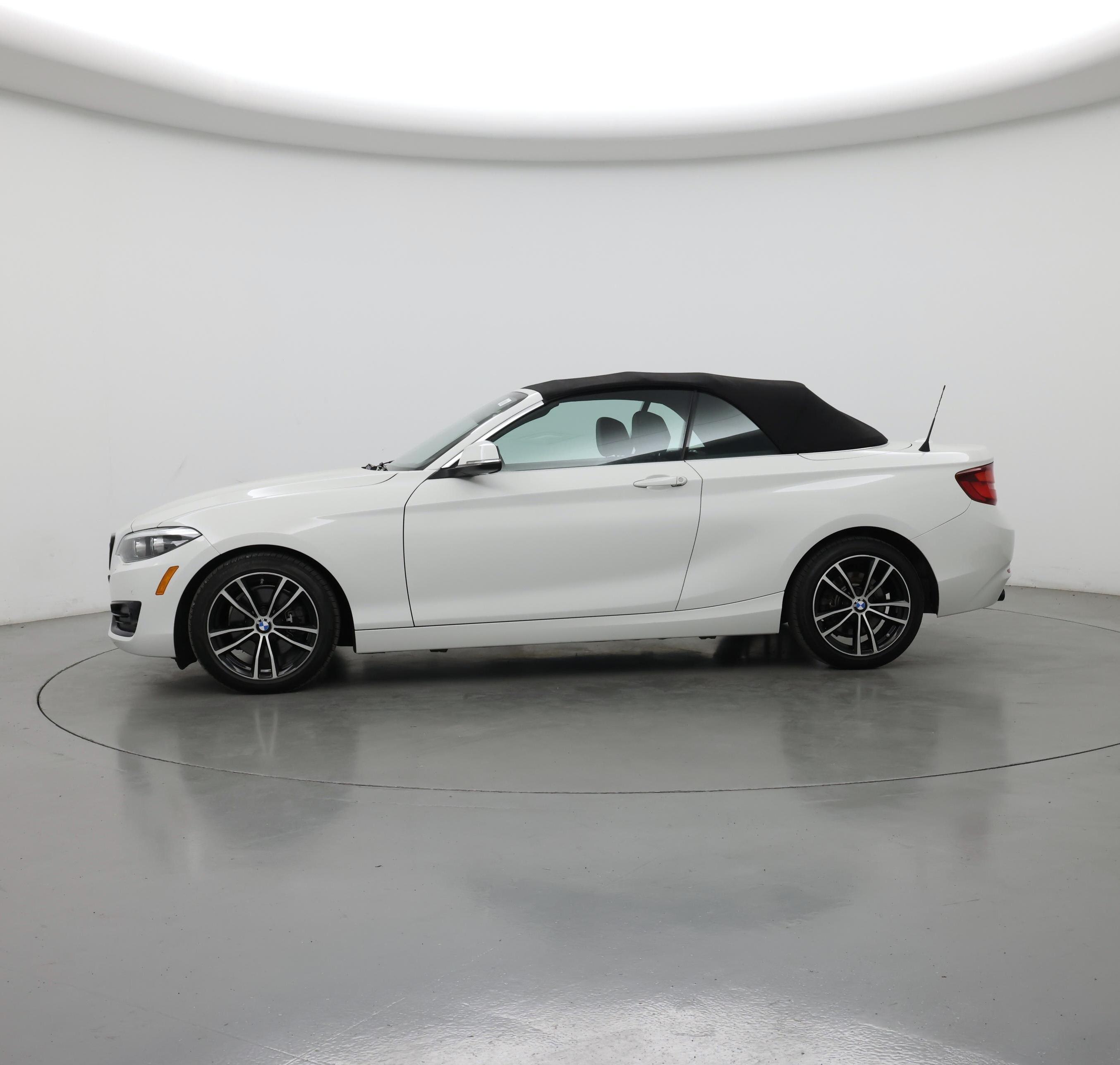 Thumbnail: 2020 BMW 2 Series - 3