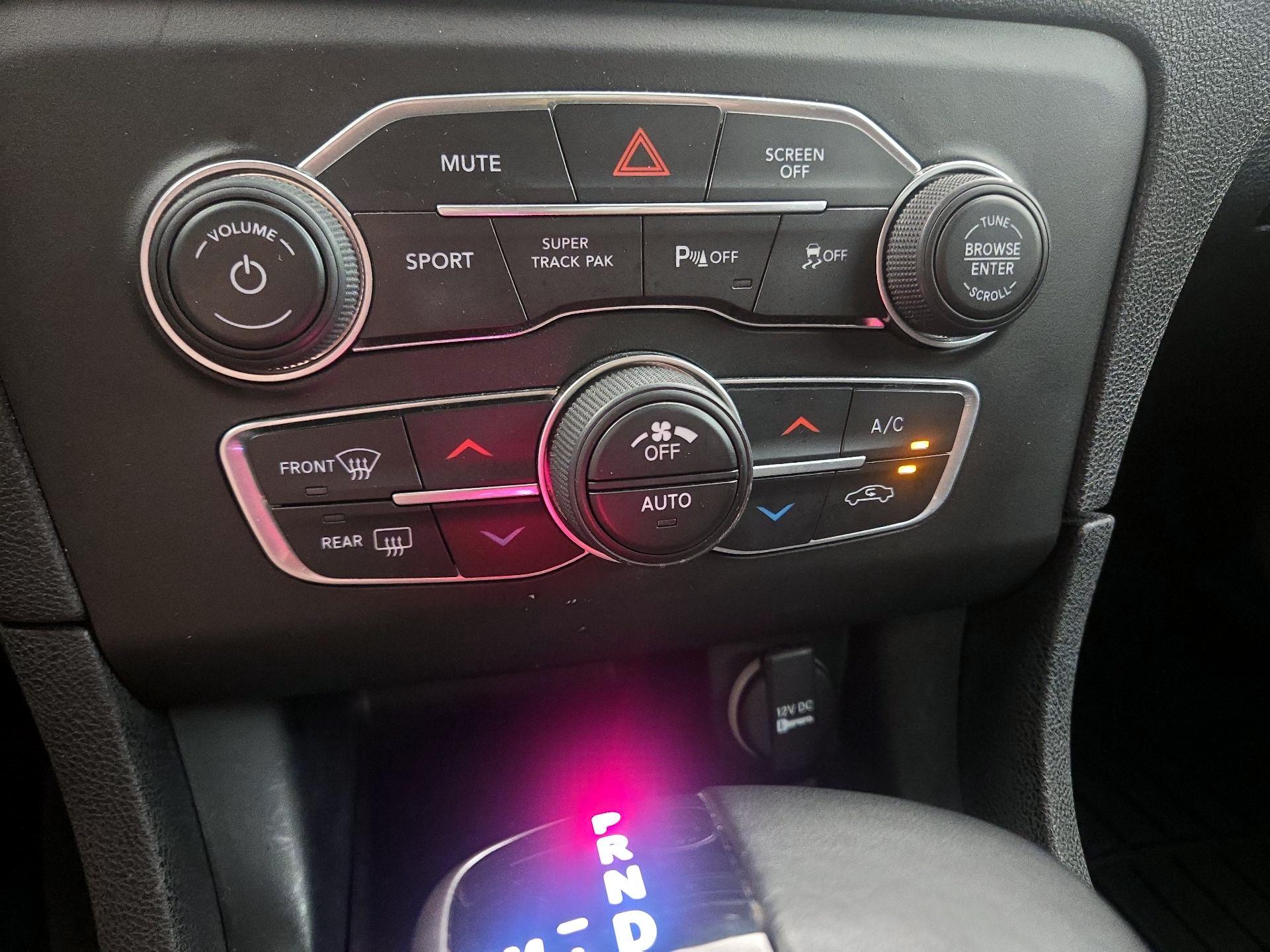 Thumbnail: 2021 Dodge Charger - 16