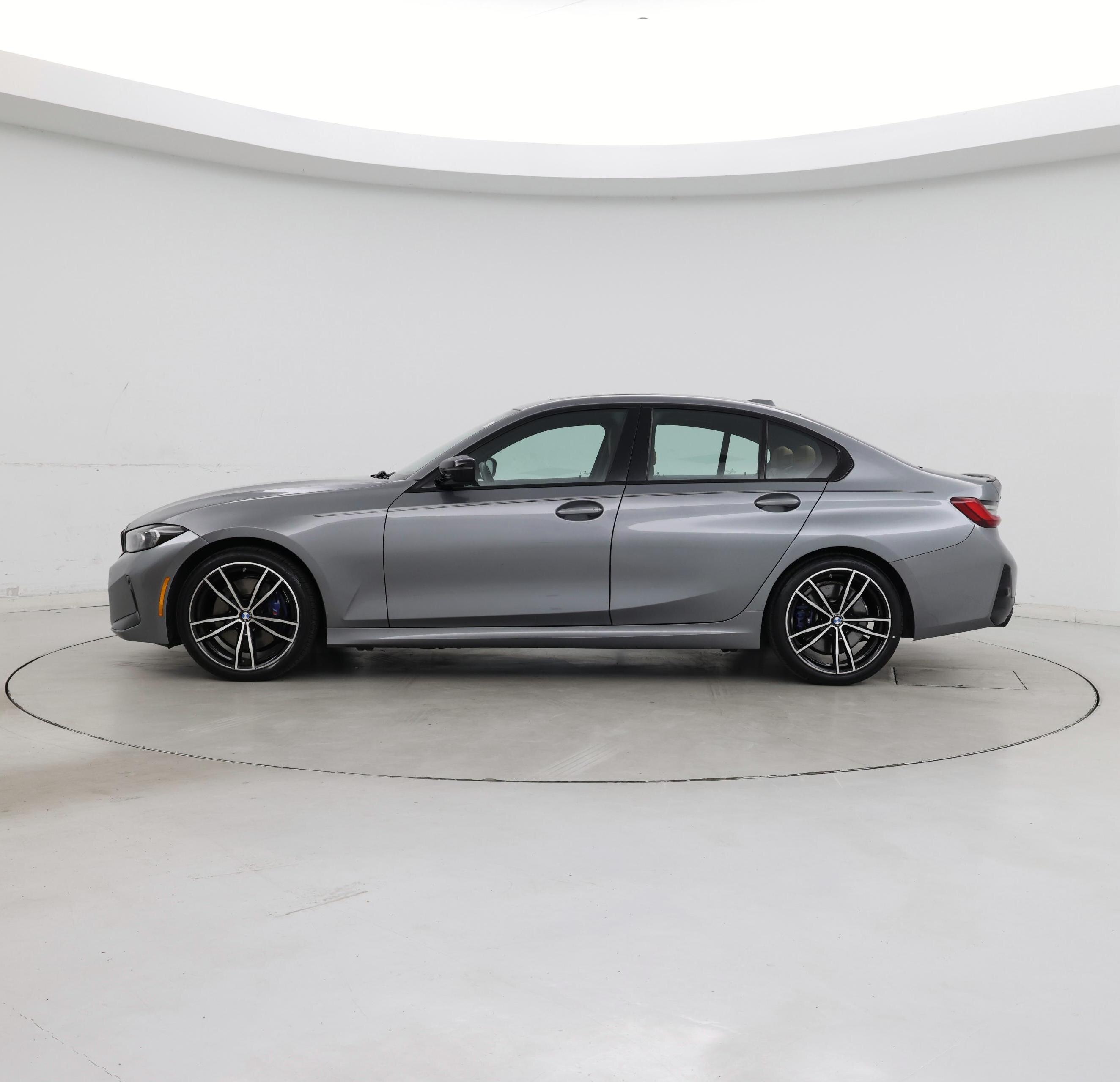 Thumbnail: 2023 BMW 3 Series - 3