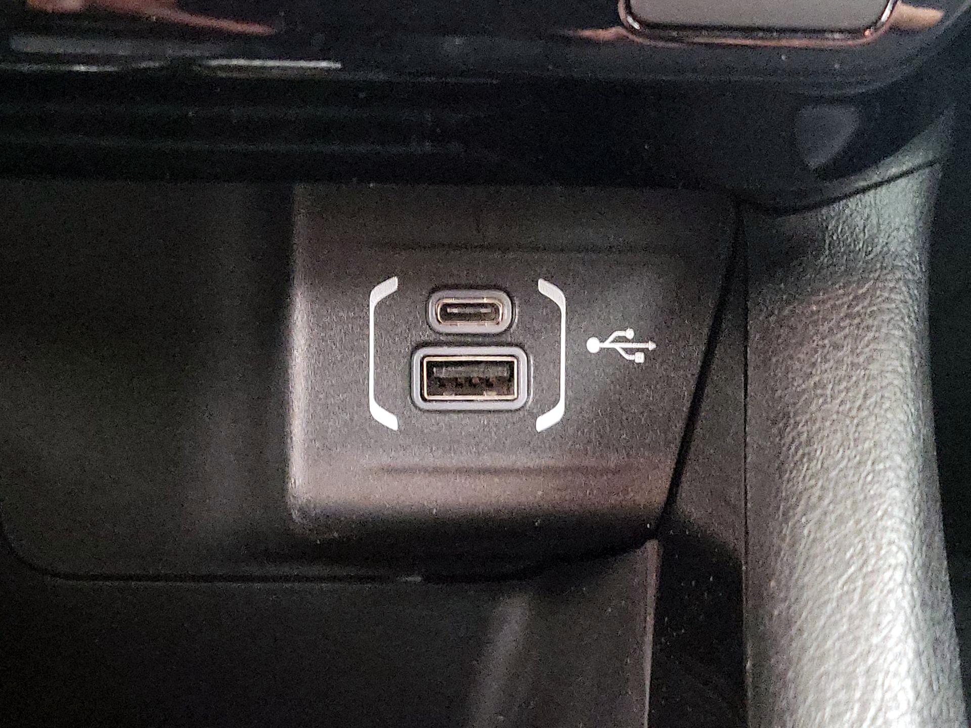 Thumbnail: 2023 Jeep Compass - 18