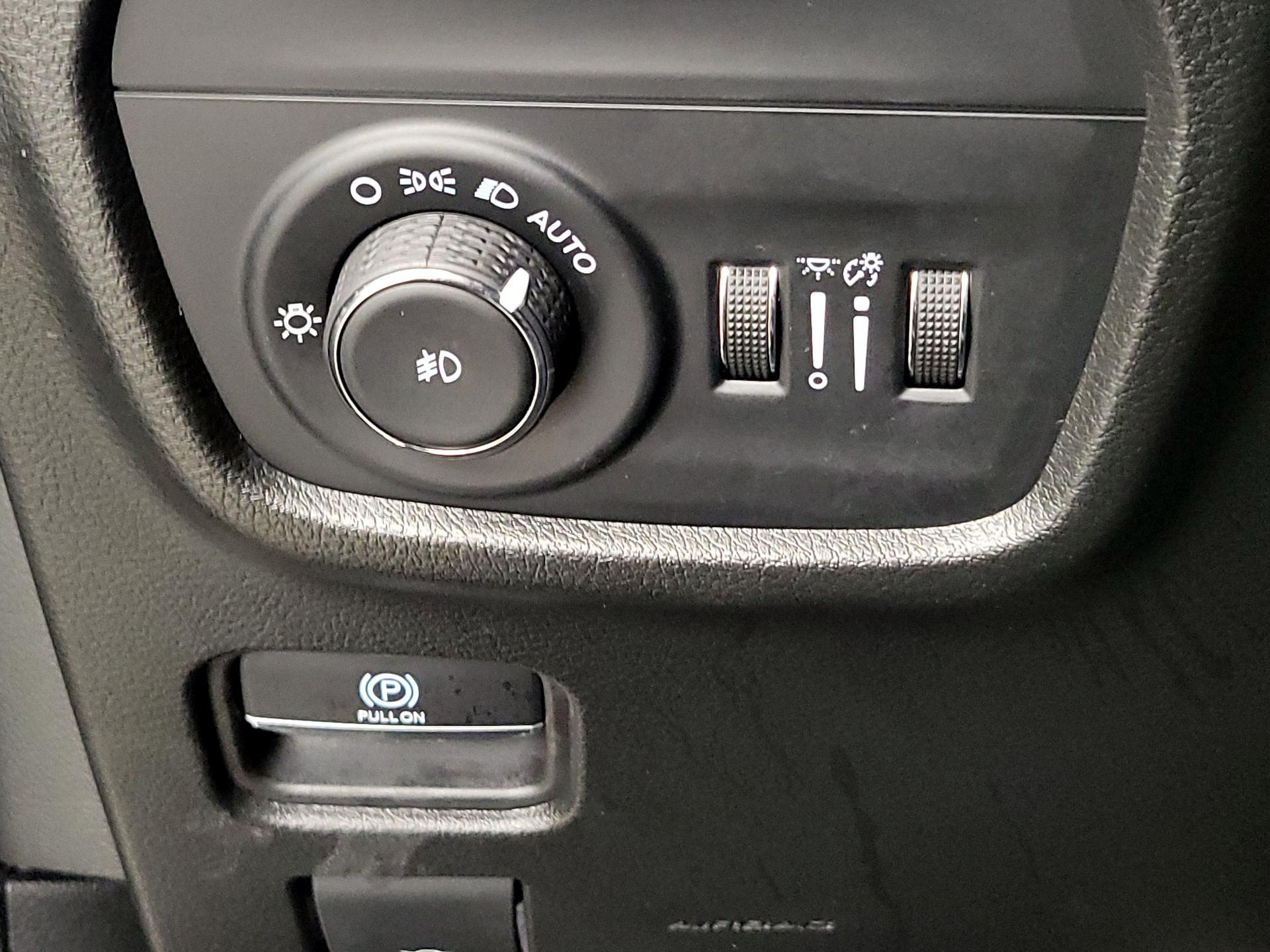 Thumbnail: 2023 Jeep Grand Cherokee - 13