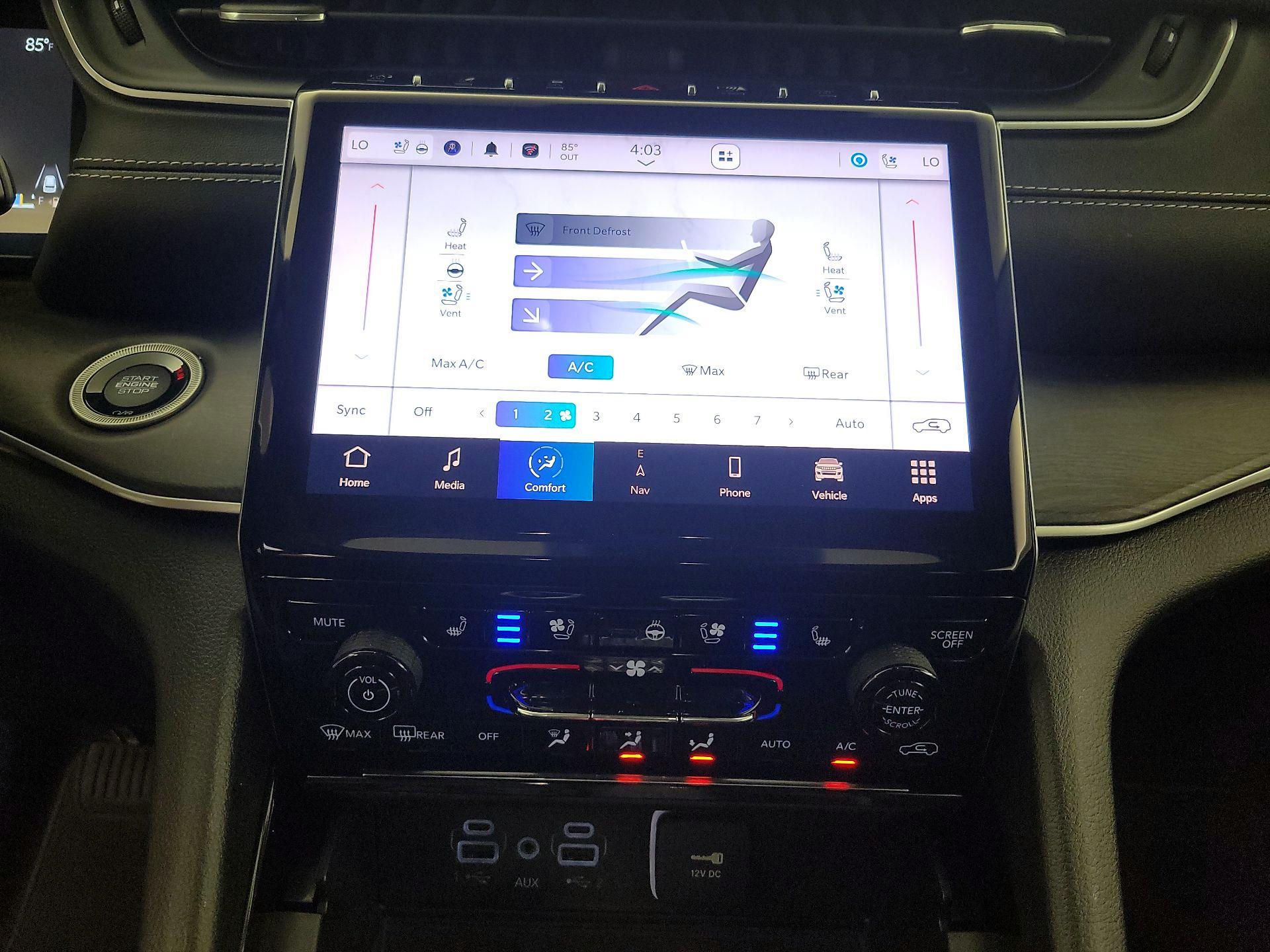 Thumbnail: 2023 Jeep Grand Cherokee - 17