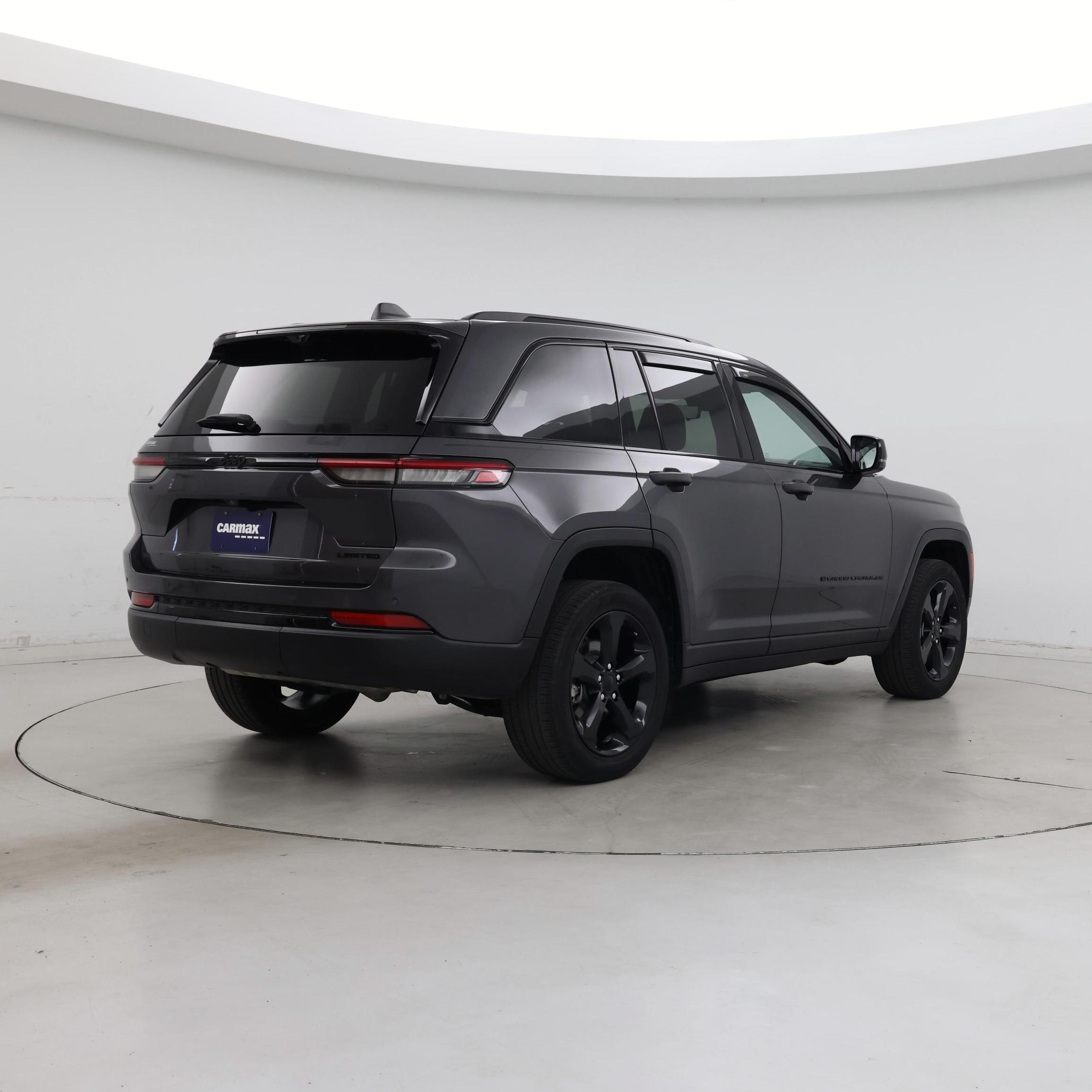 Thumbnail: 2023 Jeep Grand Cherokee - 8