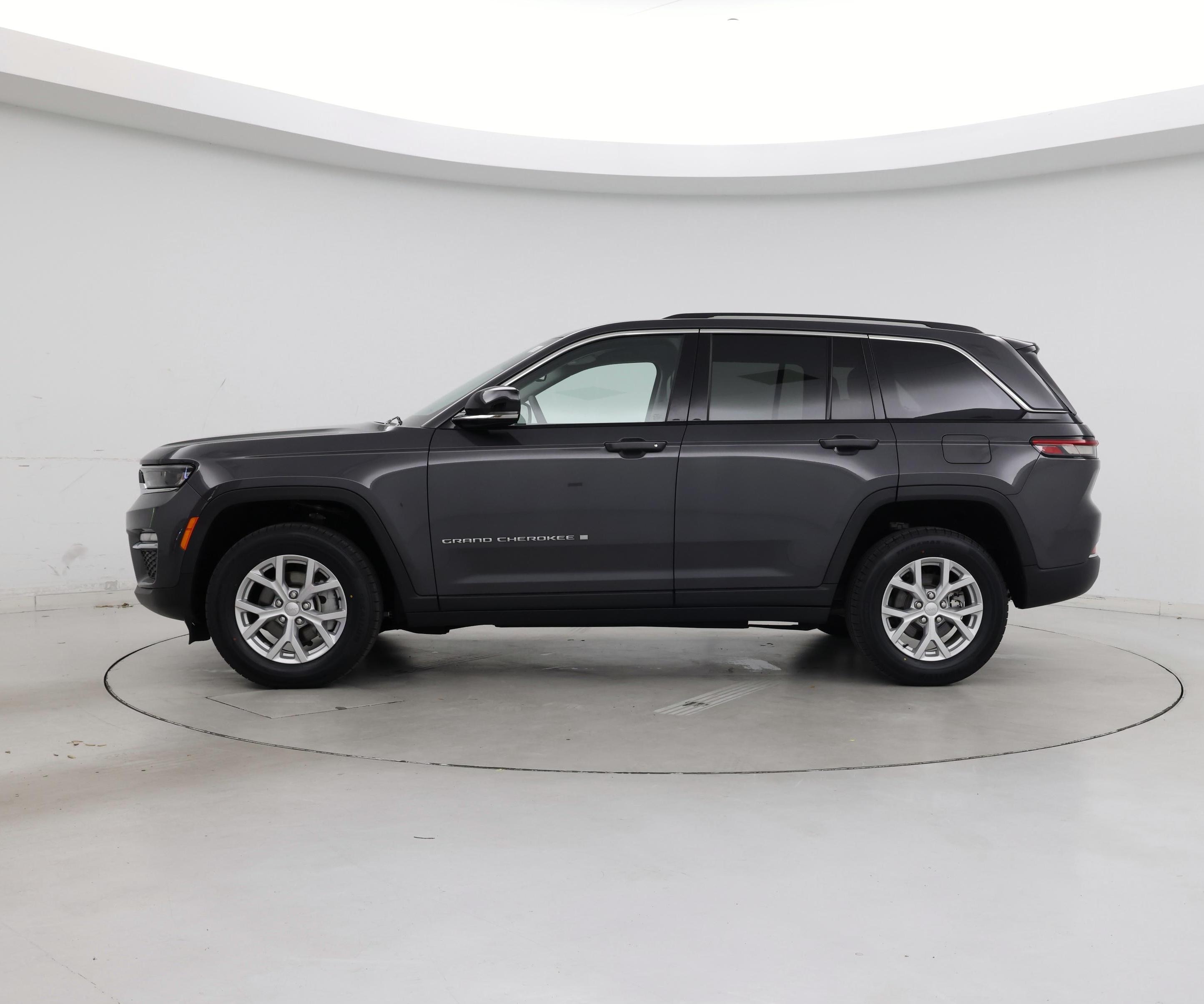 Thumbnail: 2023 Jeep Grand Cherokee - 3