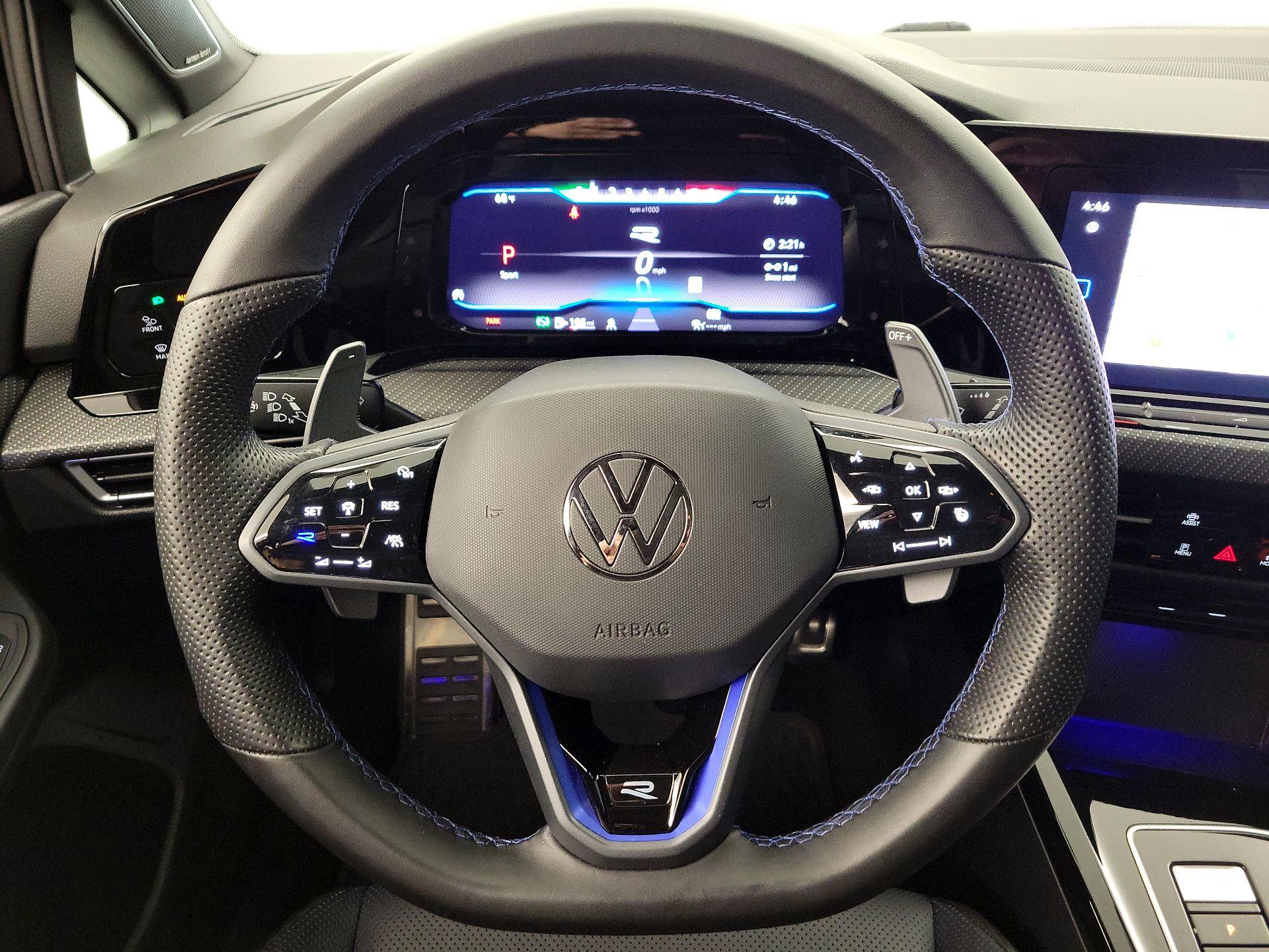 Thumbnail: 2023 Volkswagen Golf - 10