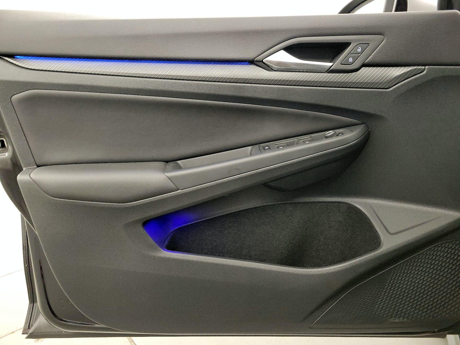 Thumbnail: 2023 Volkswagen Golf - 12