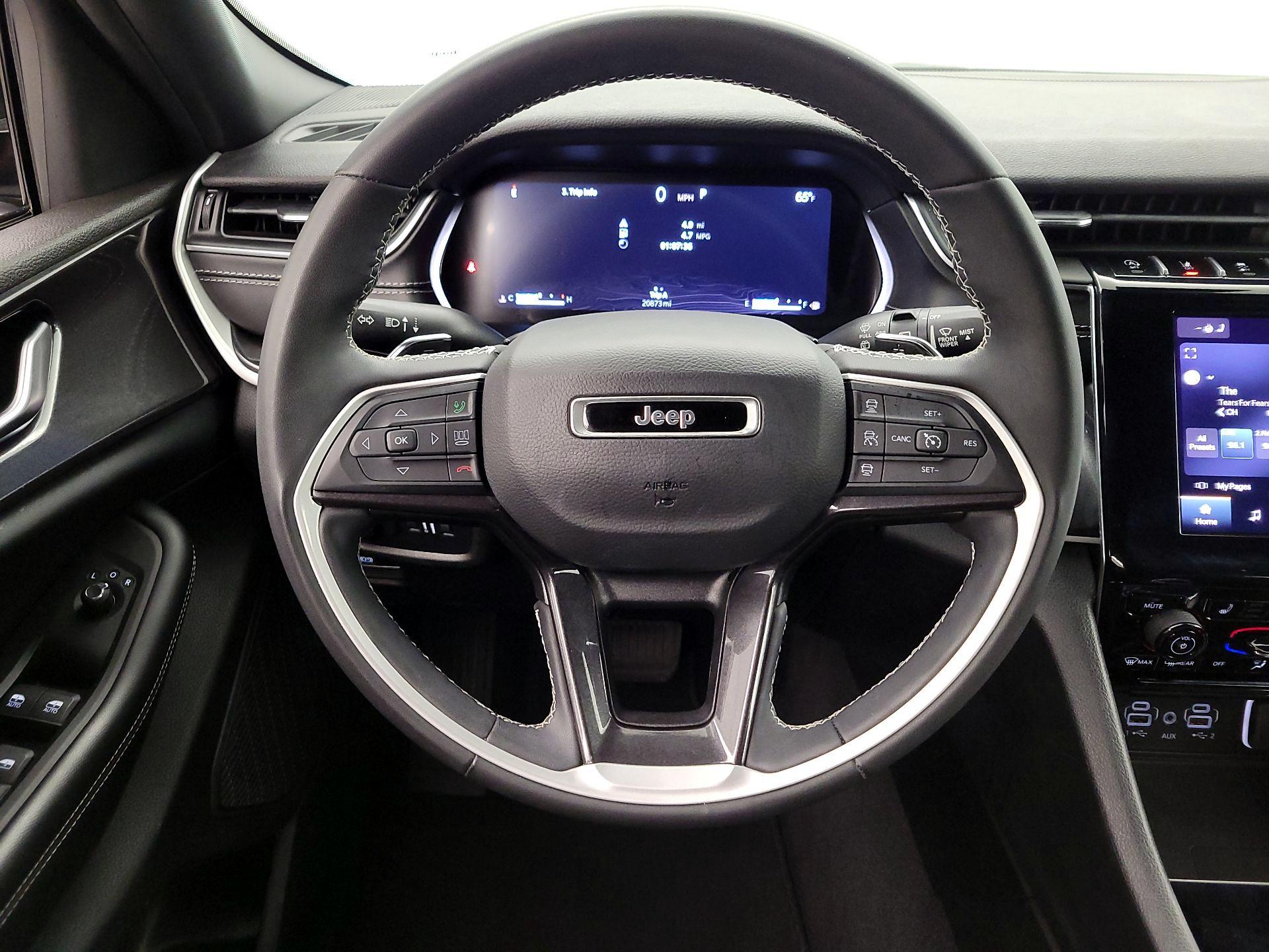 Thumbnail: 2023 Jeep Grand Cherokee - 10