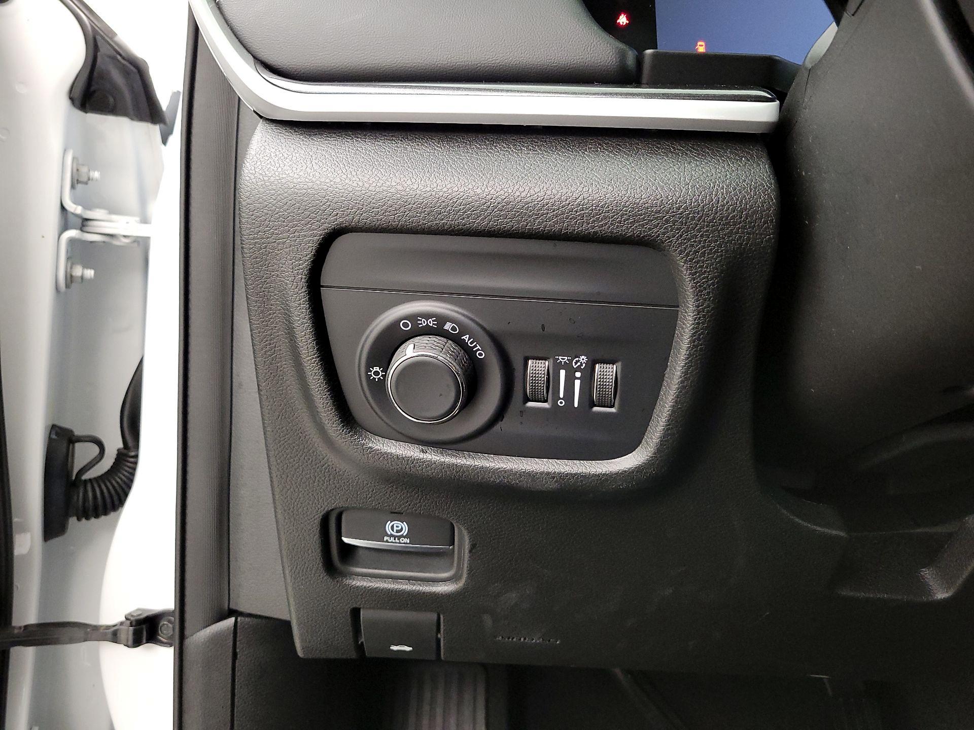 Thumbnail: 2023 Jeep Grand Cherokee - 13