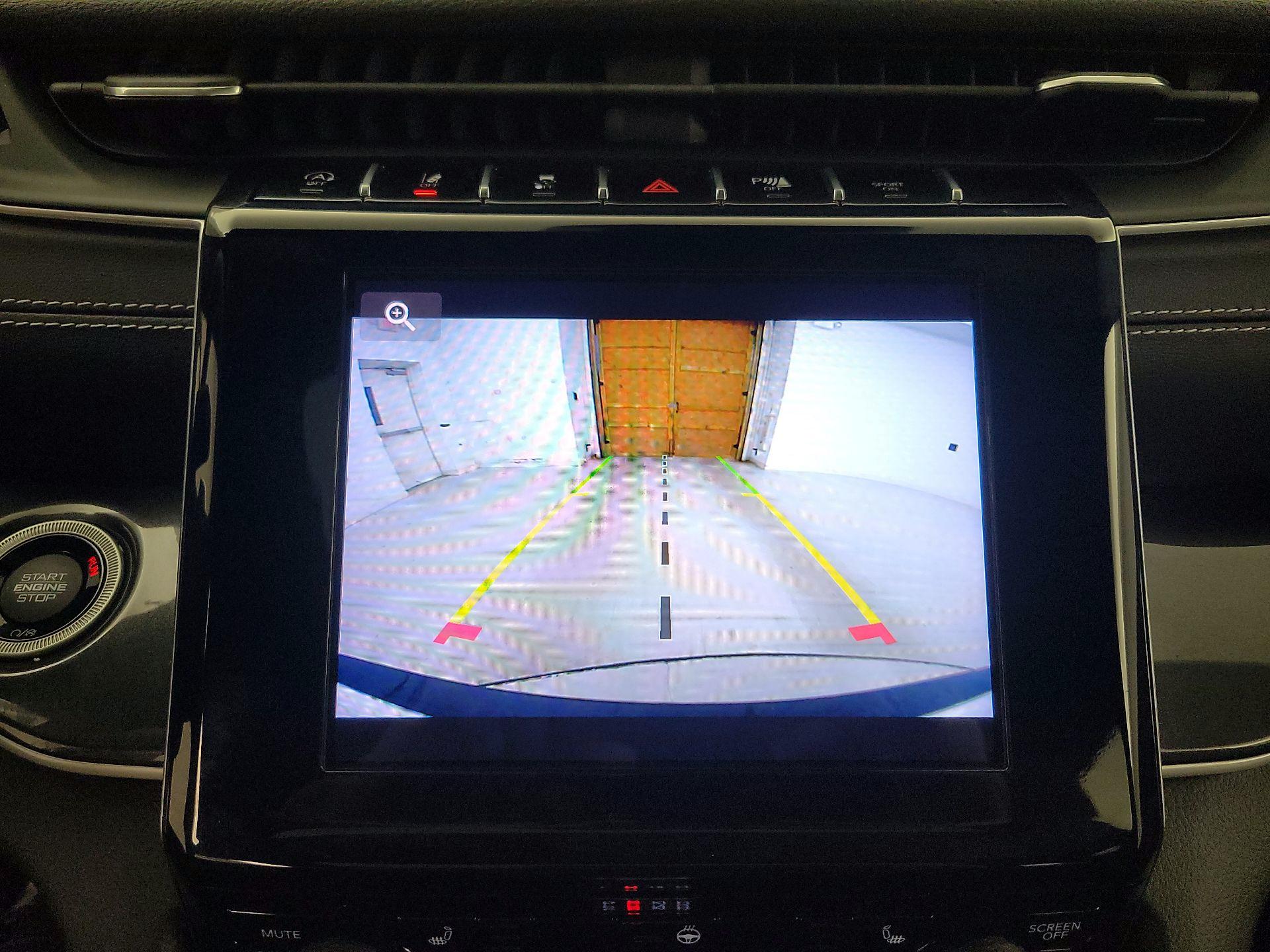 Thumbnail: 2023 Jeep Grand Cherokee - 14