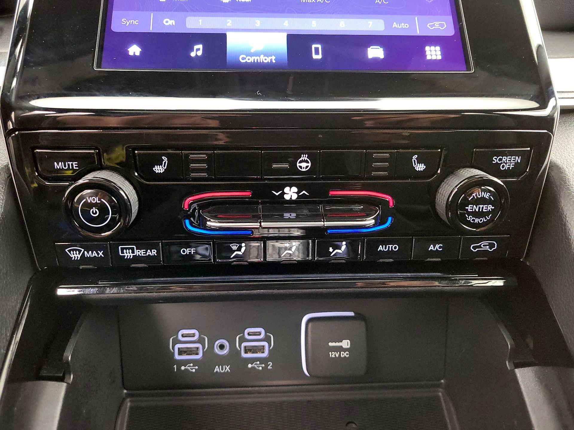 Thumbnail: 2023 Jeep Grand Cherokee - 16