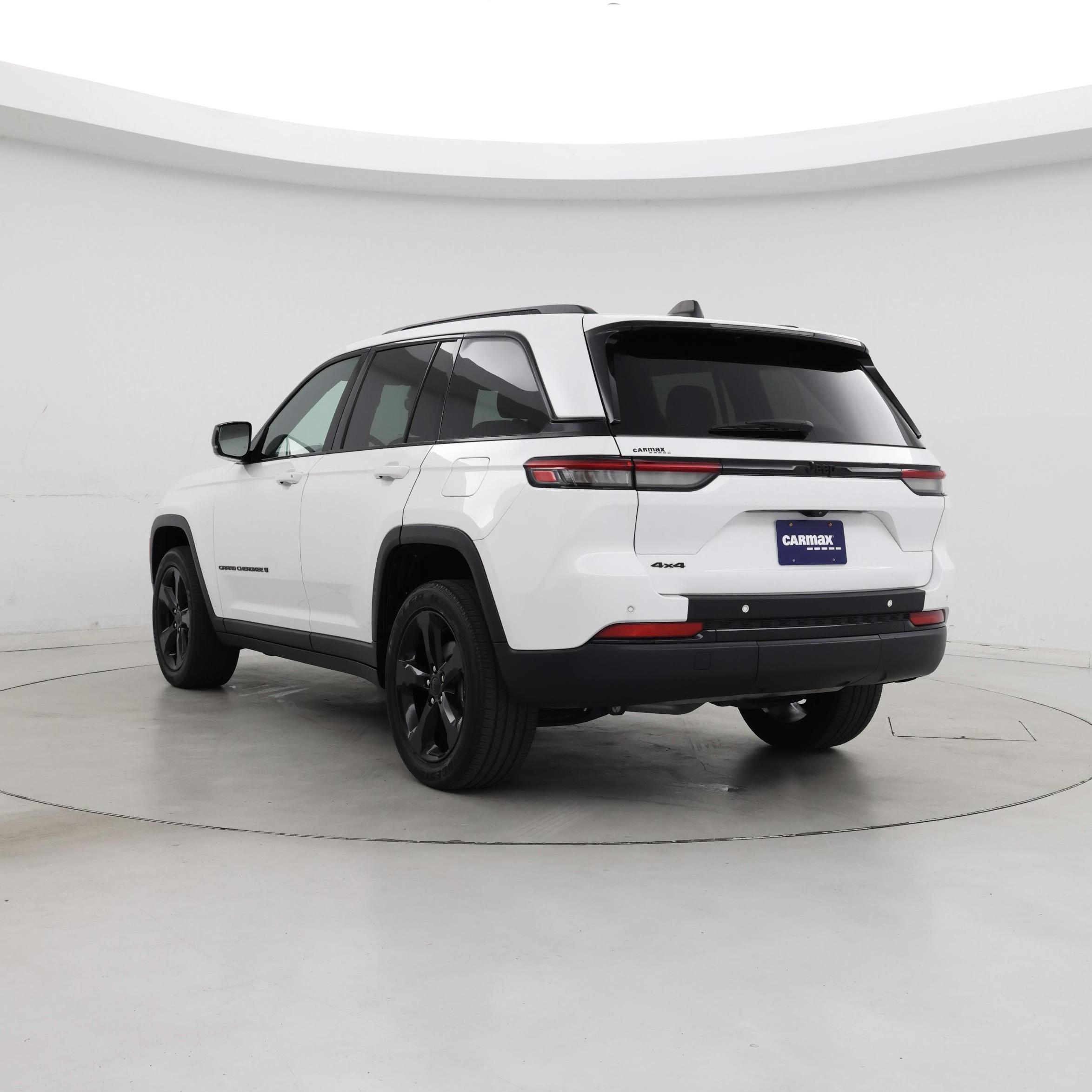 Thumbnail: 2023 Jeep Grand Cherokee - 2