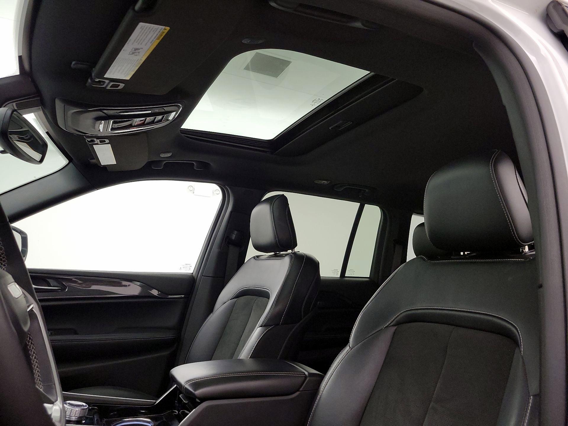 Thumbnail: 2023 Jeep Grand Cherokee - 19