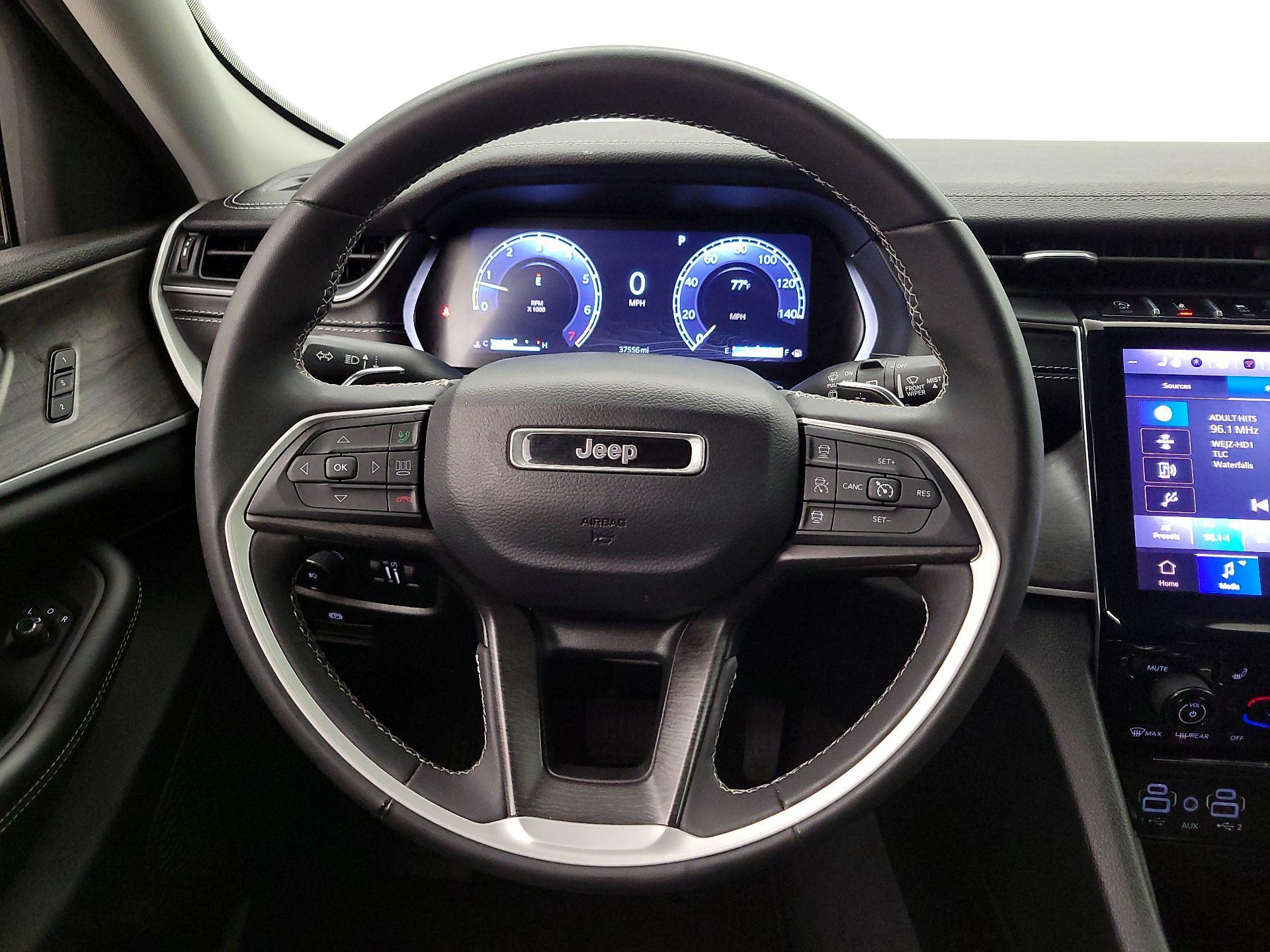 Thumbnail: 2023 Jeep Grand Cherokee - 10