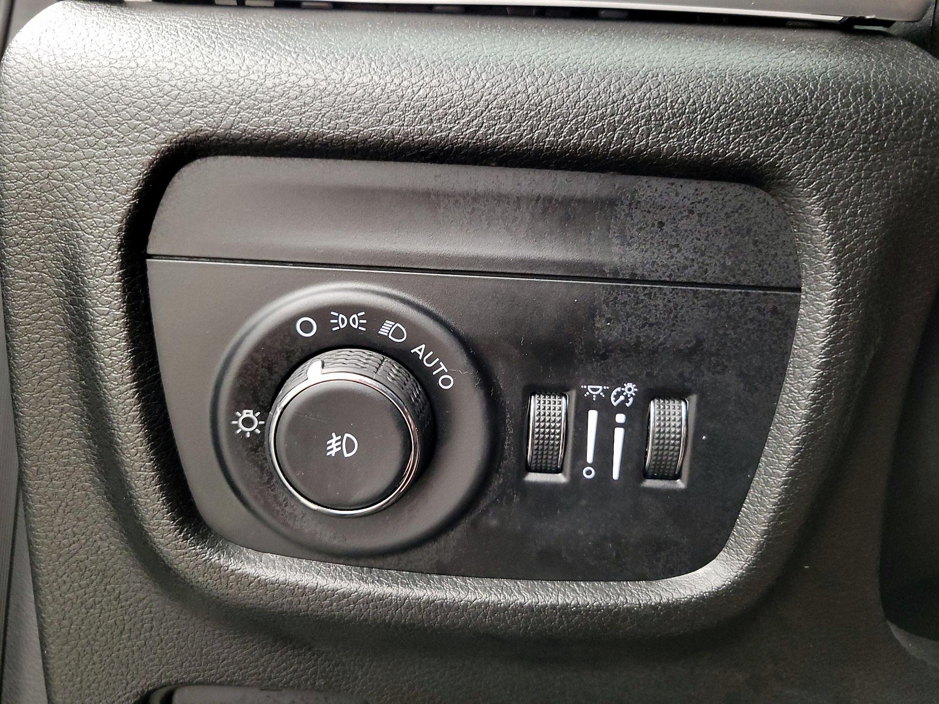 Thumbnail: 2023 Jeep Grand Cherokee - 13