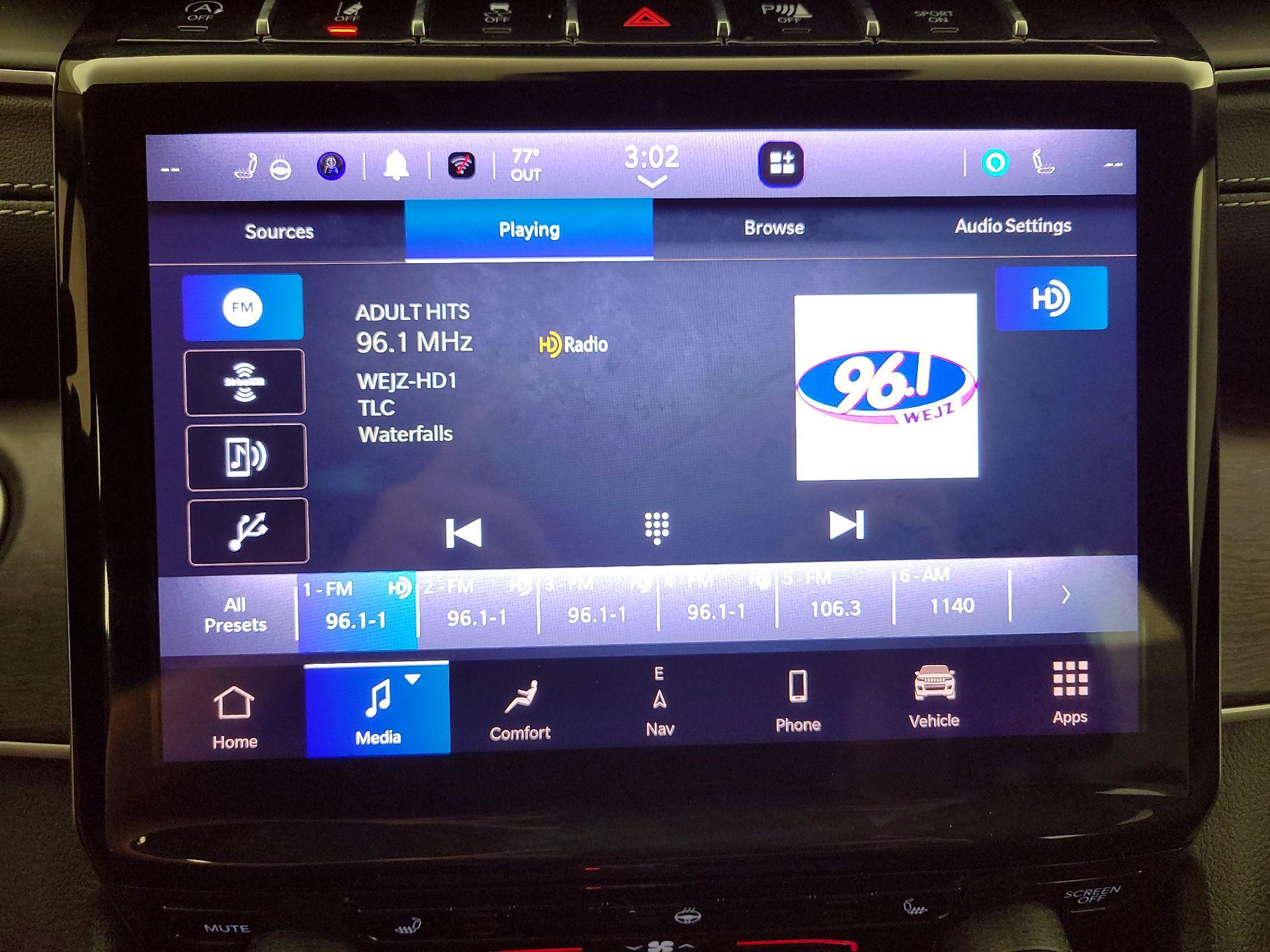 Thumbnail: 2023 Jeep Grand Cherokee - 15