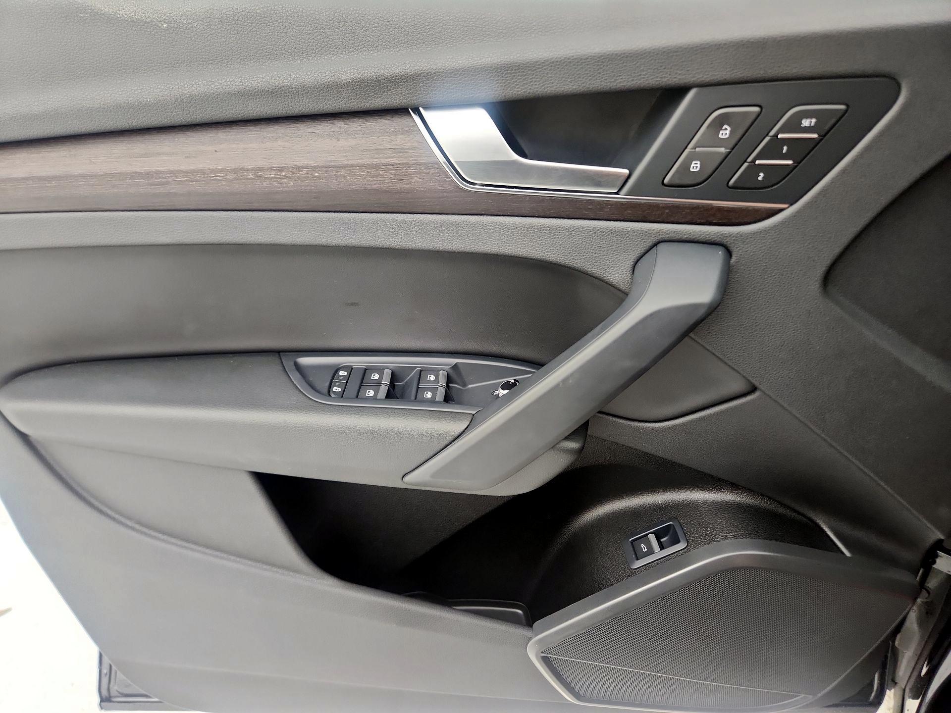 Thumbnail: 2021 Audi Q5 - 12