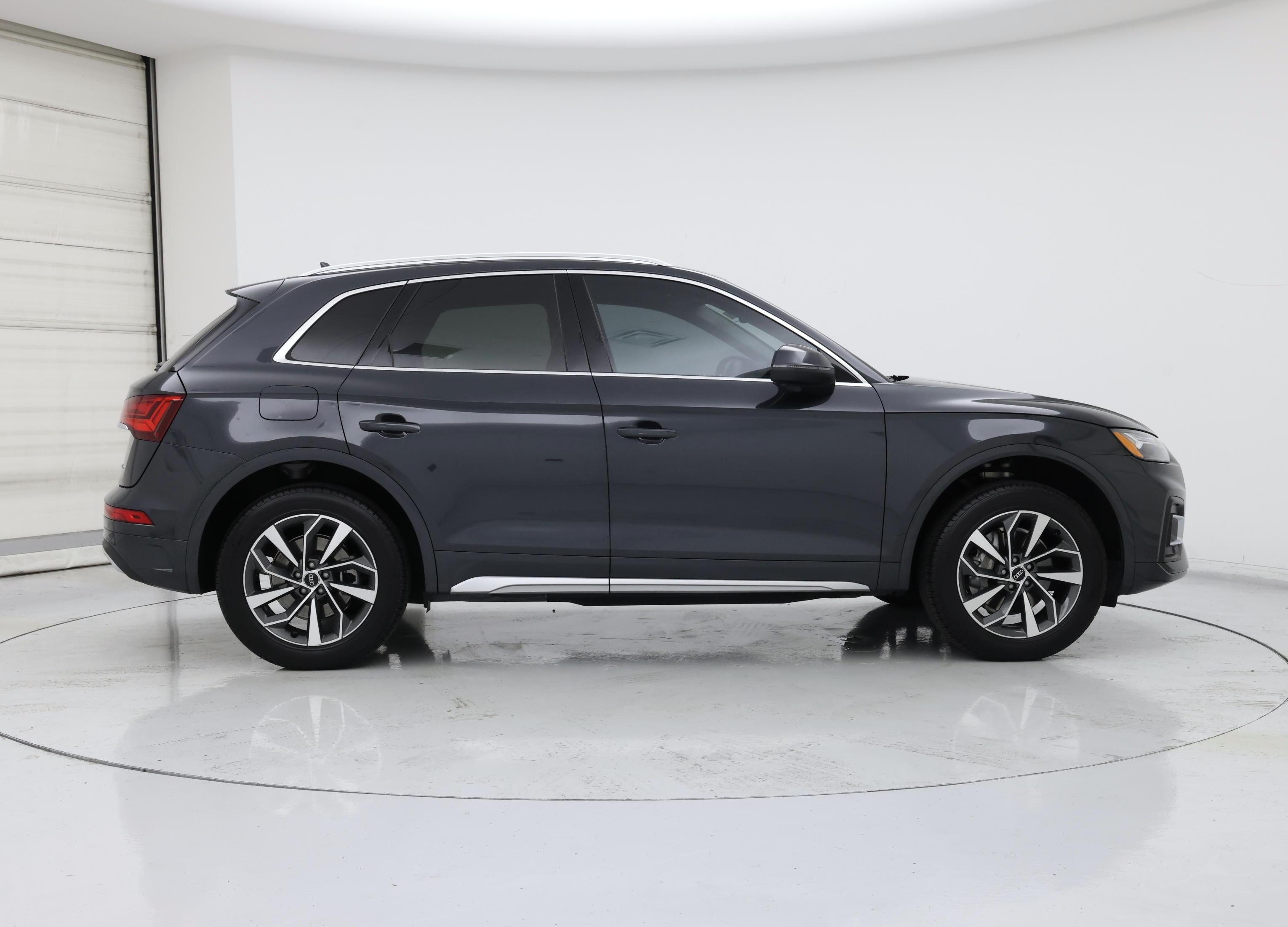 Thumbnail: 2021 Audi Q5 - 7
