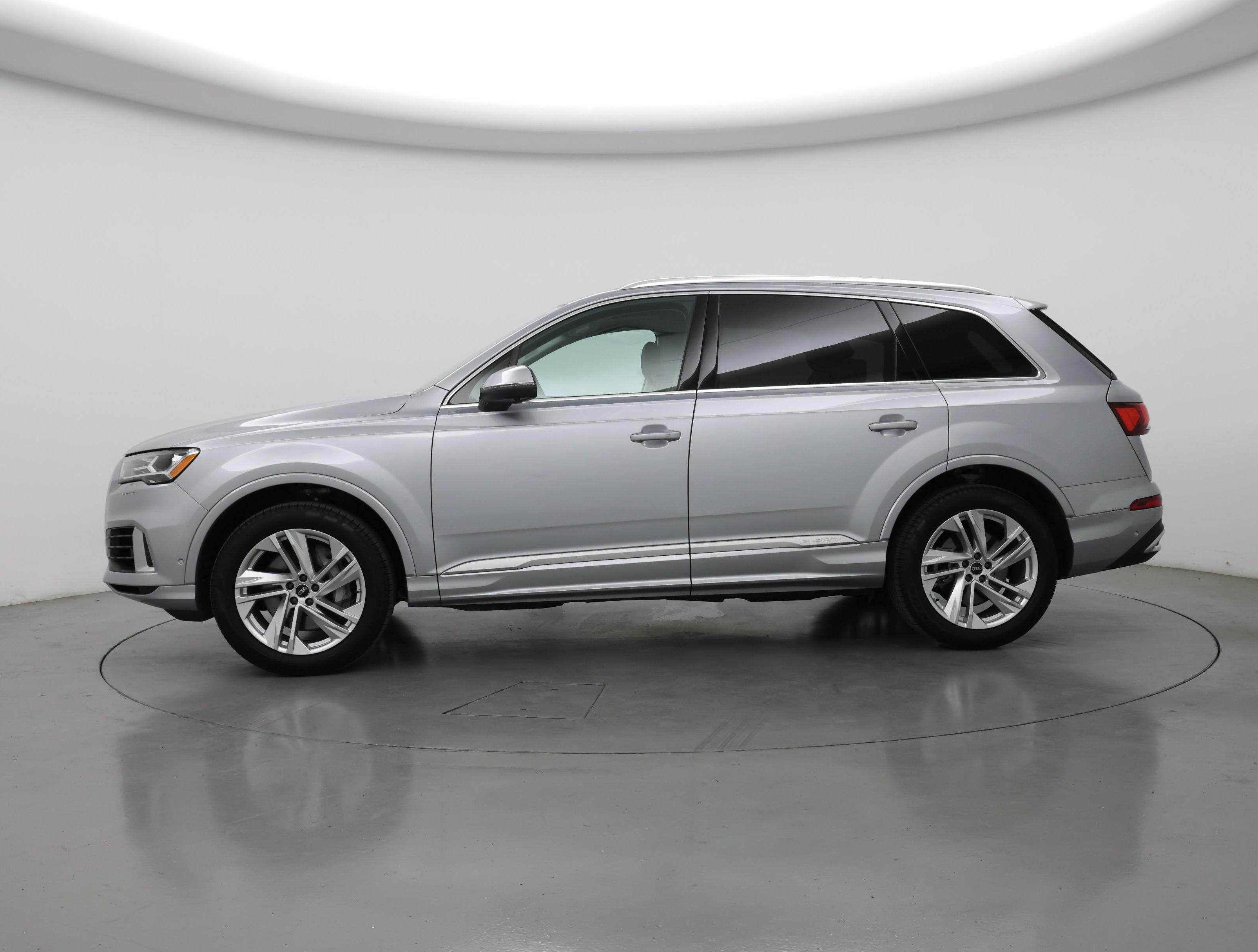 Thumbnail: 2022 Audi Q7 - 3