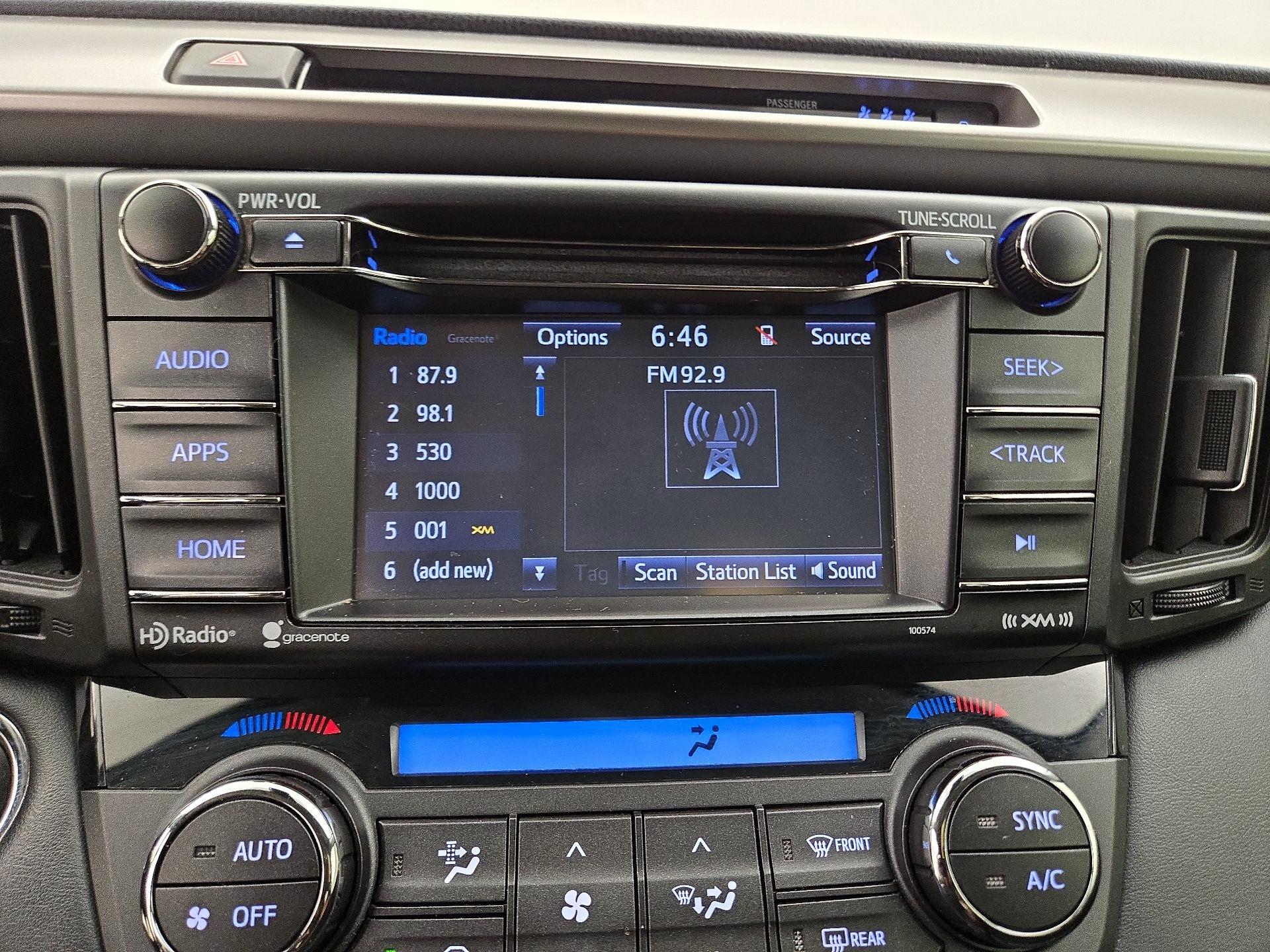 Thumbnail: 2018 Toyota RAV4 - 15