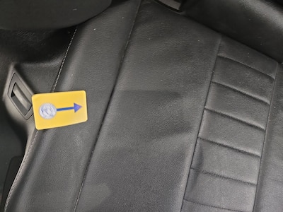 Seats Rear row Cosmetic Imperfection