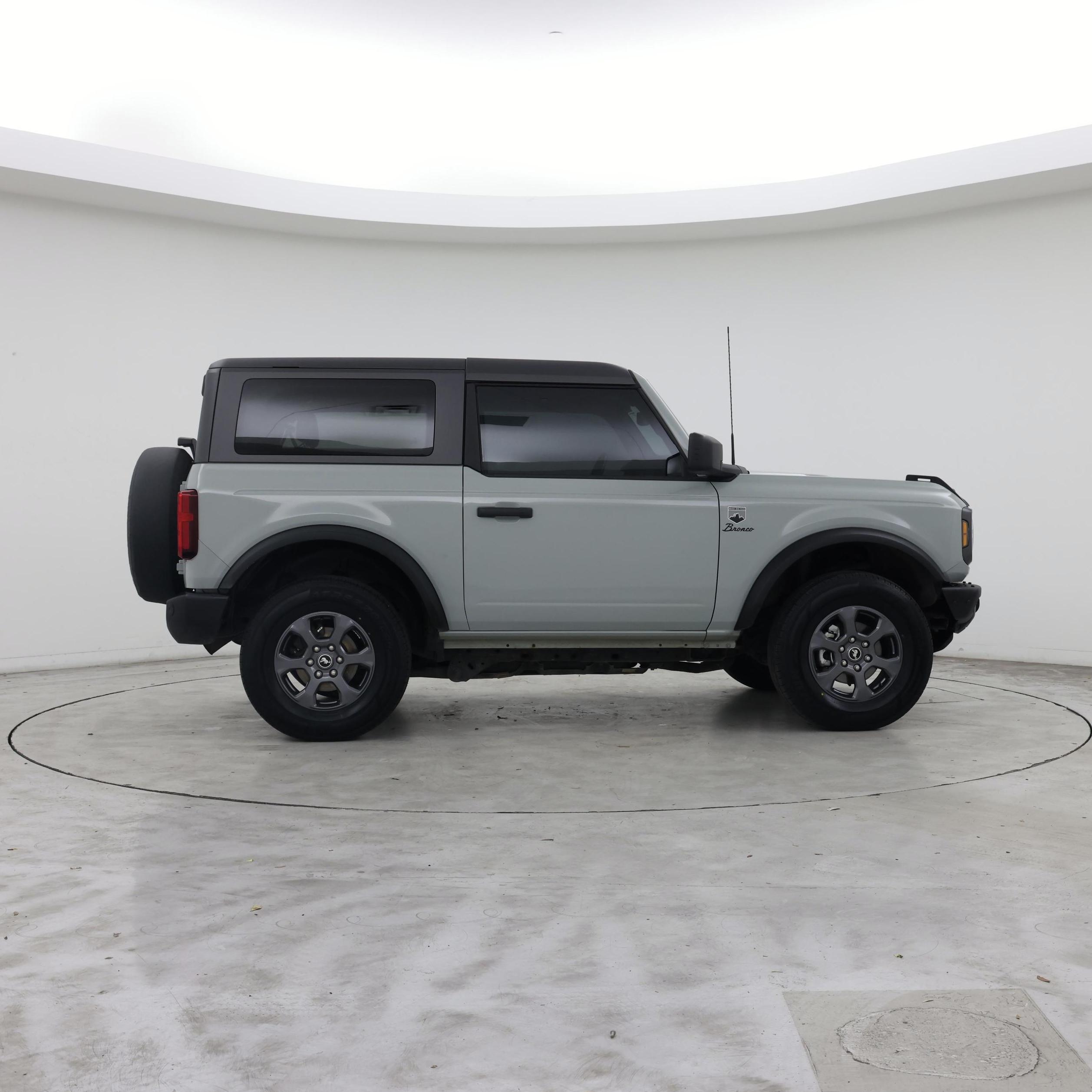 Thumbnail: 2022 Ford Bronco - 7