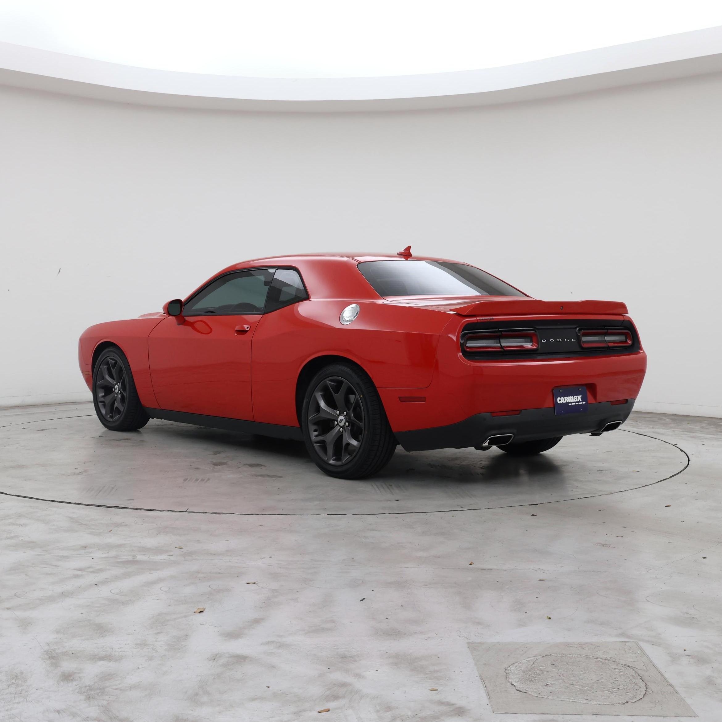Thumbnail: 2018 Dodge Challenger - 2