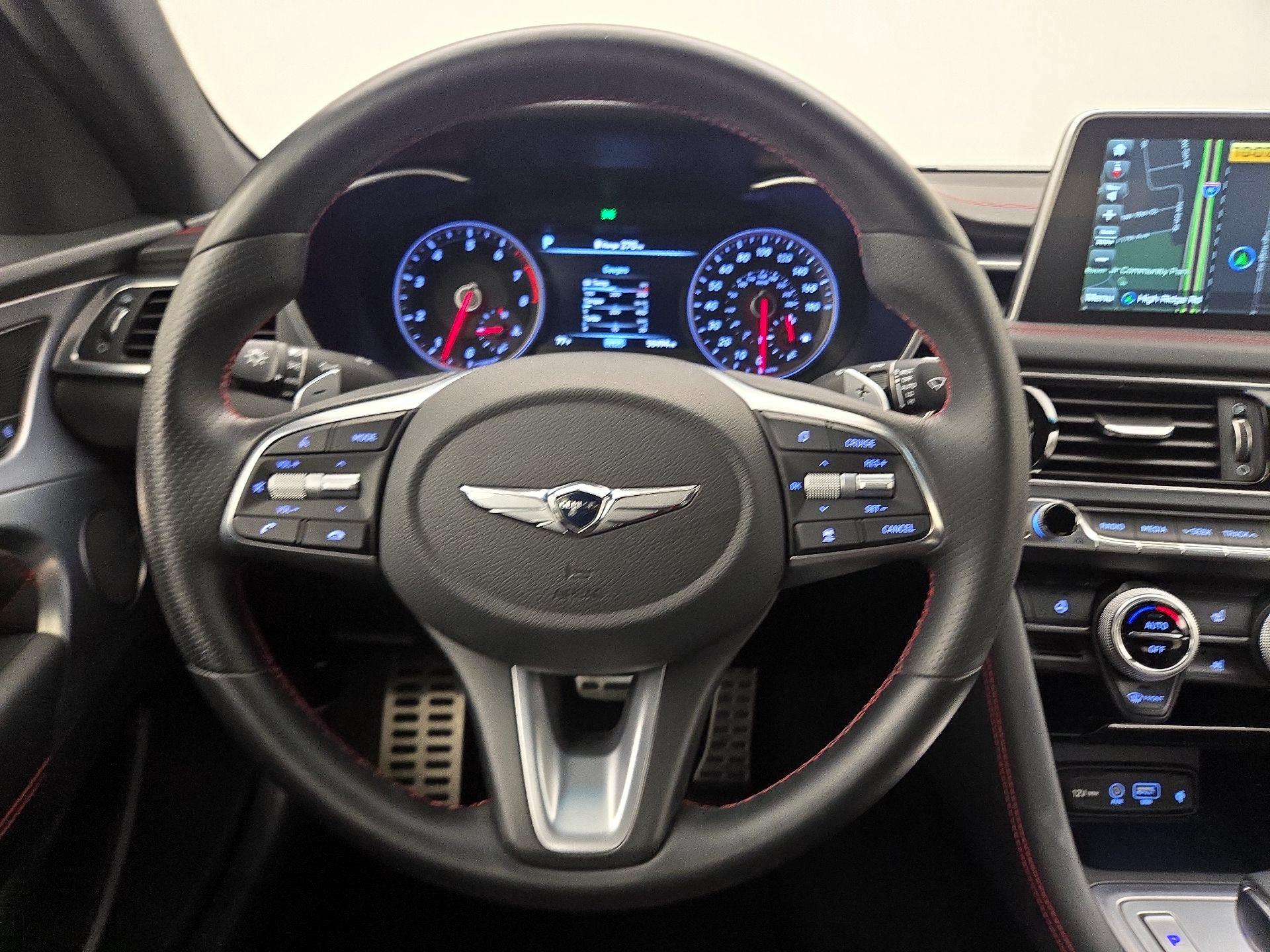 Thumbnail: 2020 Genesis G70 - 10