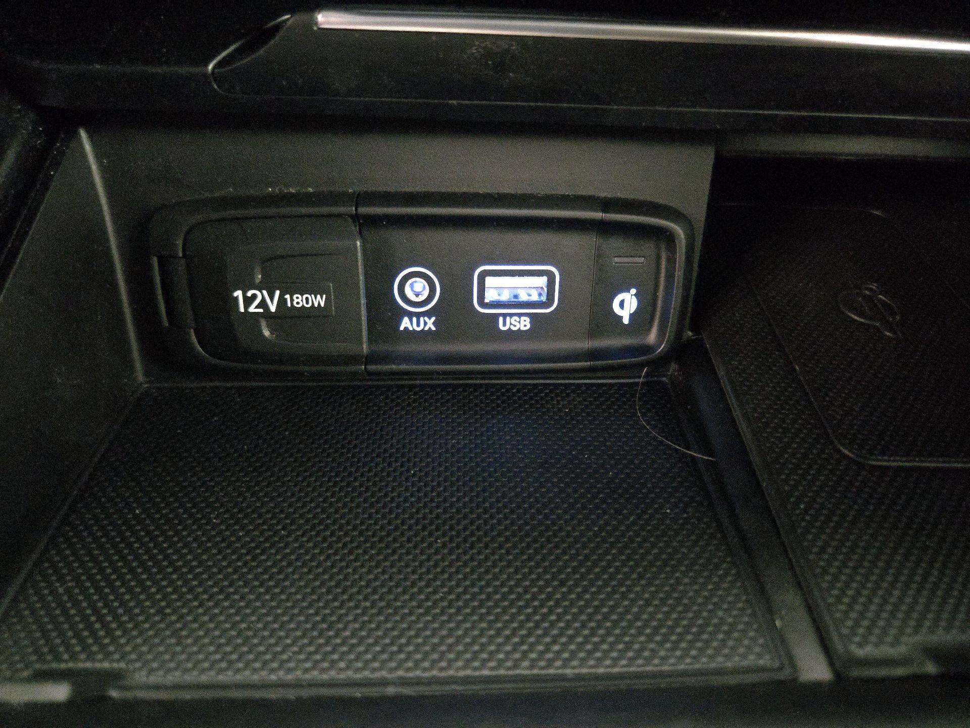 Thumbnail: 2020 Genesis G70 - 19