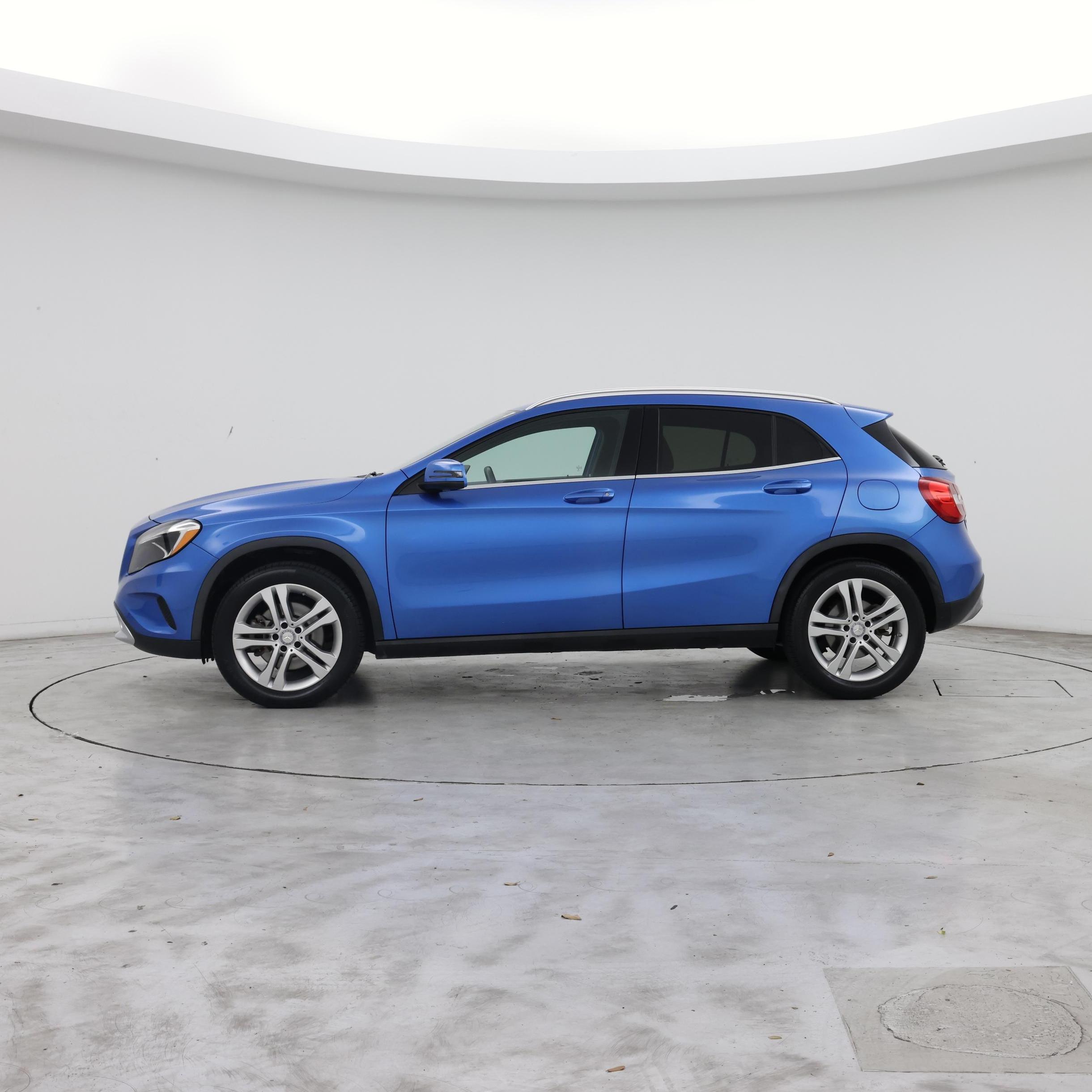 Thumbnail: 2016 Mercedes-Benz GLA - 3