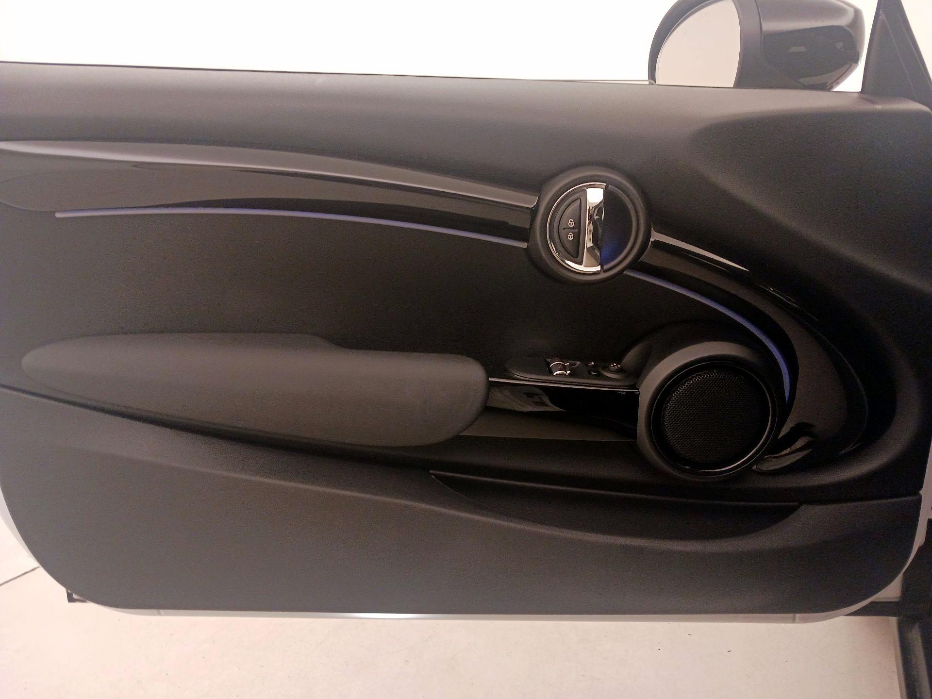 Thumbnail: 2023 MINI Cooper Hardtop - 12