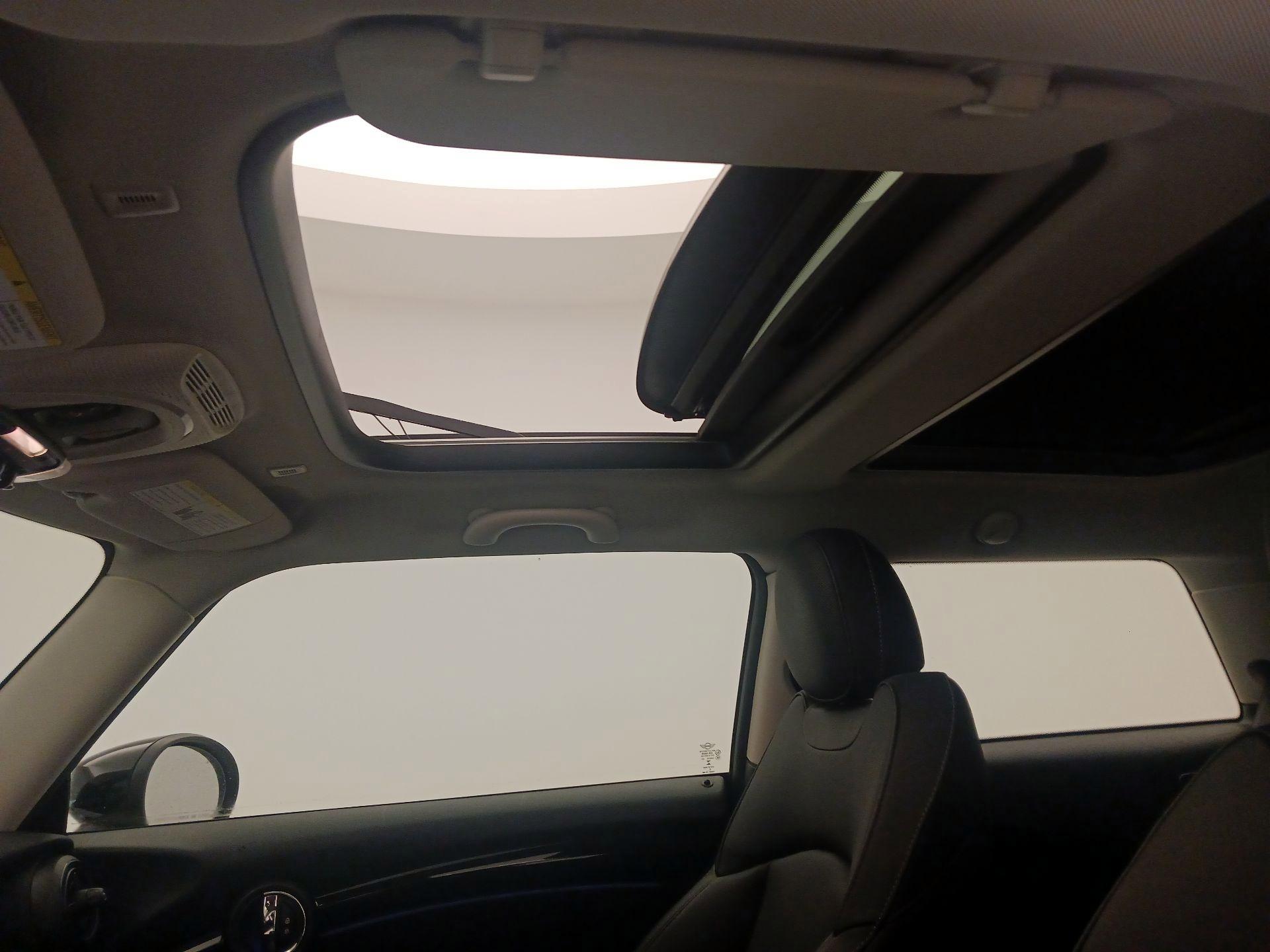 Thumbnail: 2023 MINI Cooper Hardtop - 20