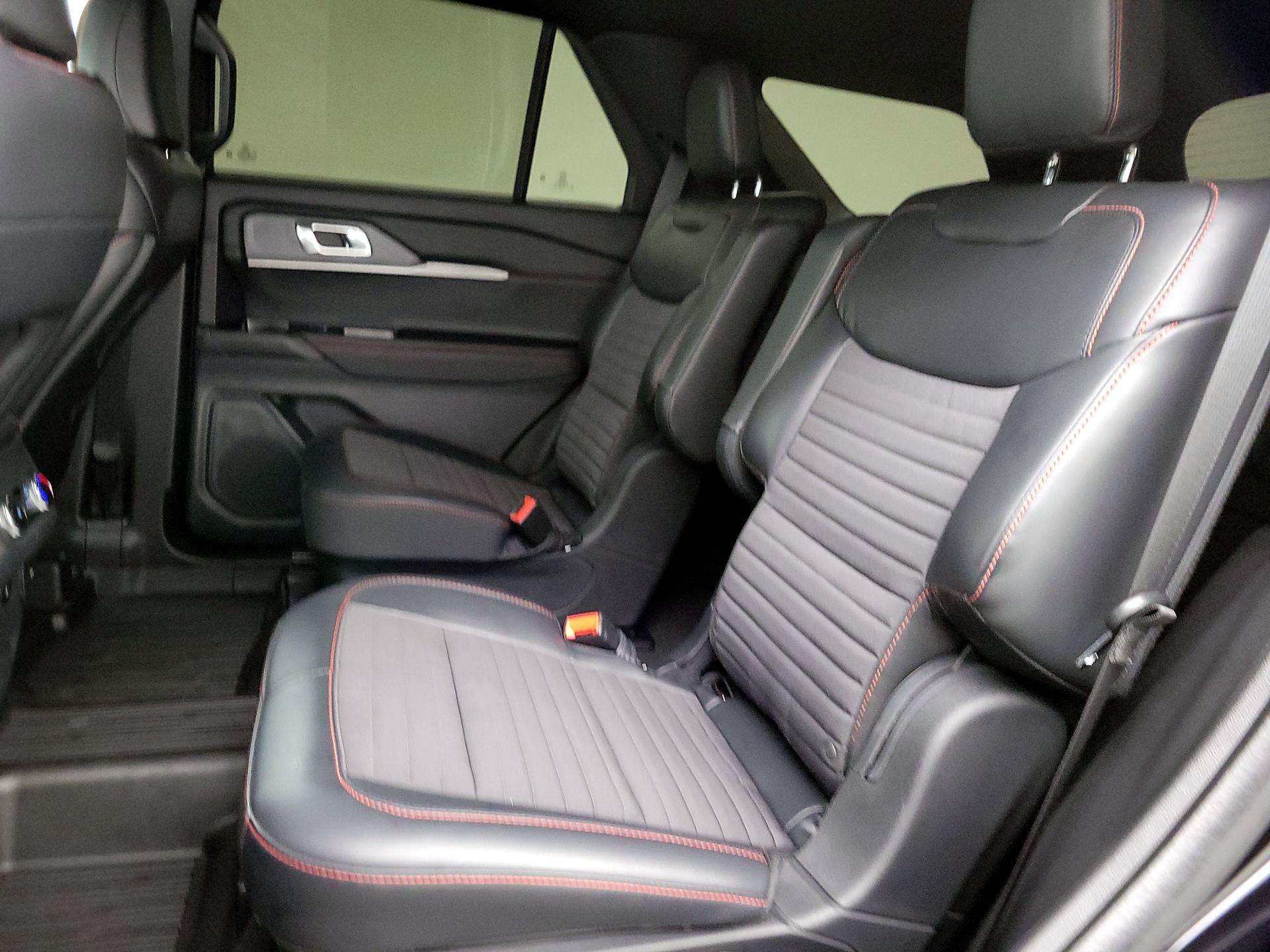 Thumbnail: 2025 Ford Explorer - 19