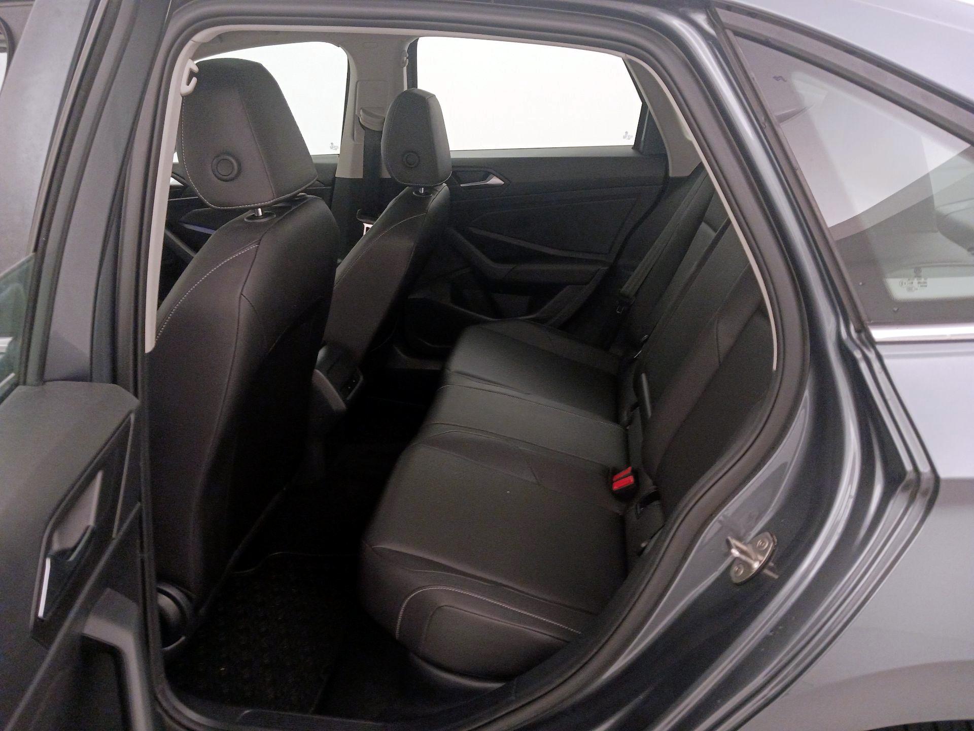 Thumbnail: 2020 Volkswagen Jetta - 20