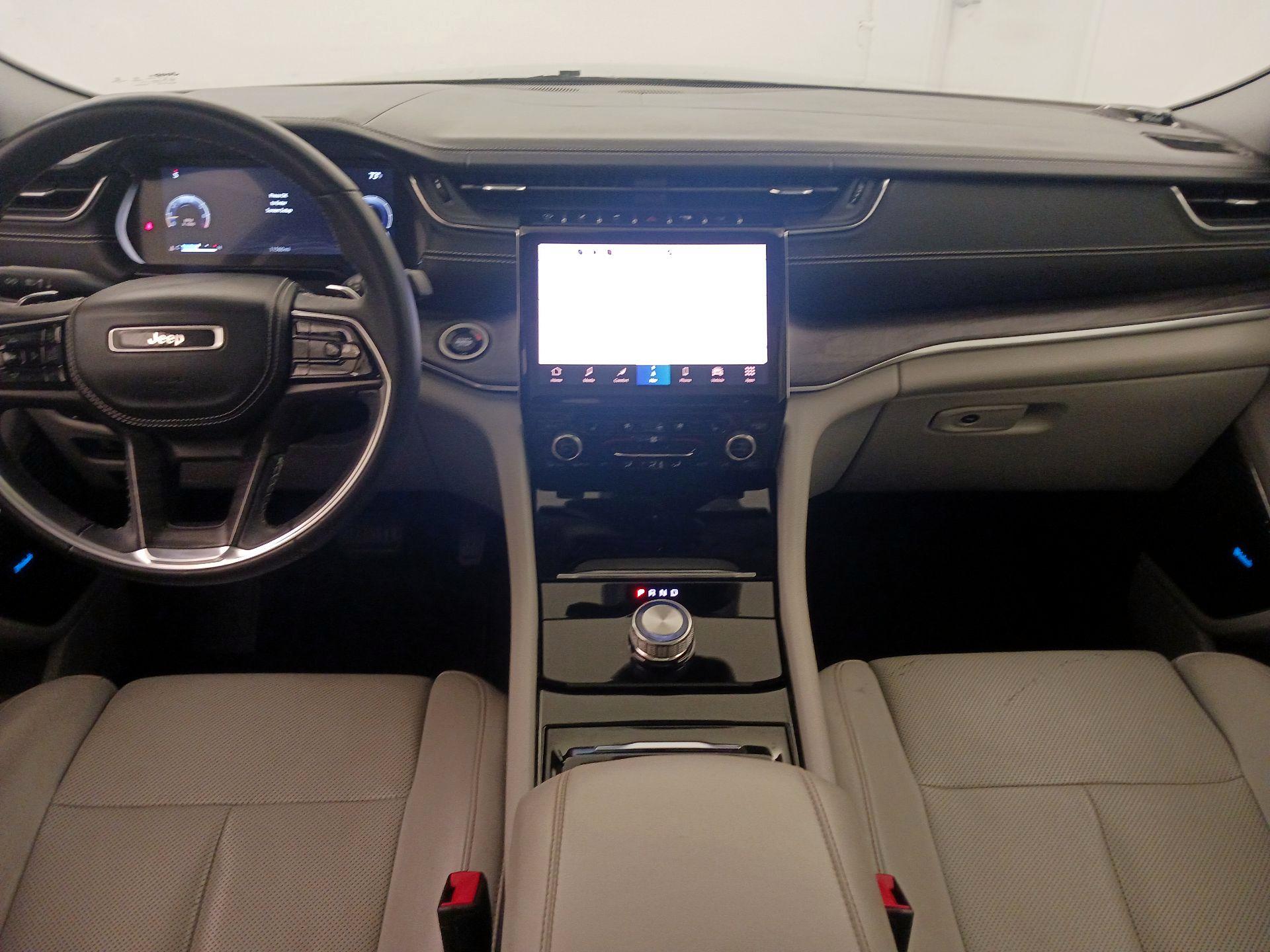 Thumbnail: 2022 Jeep Grand Cherokee L - 9