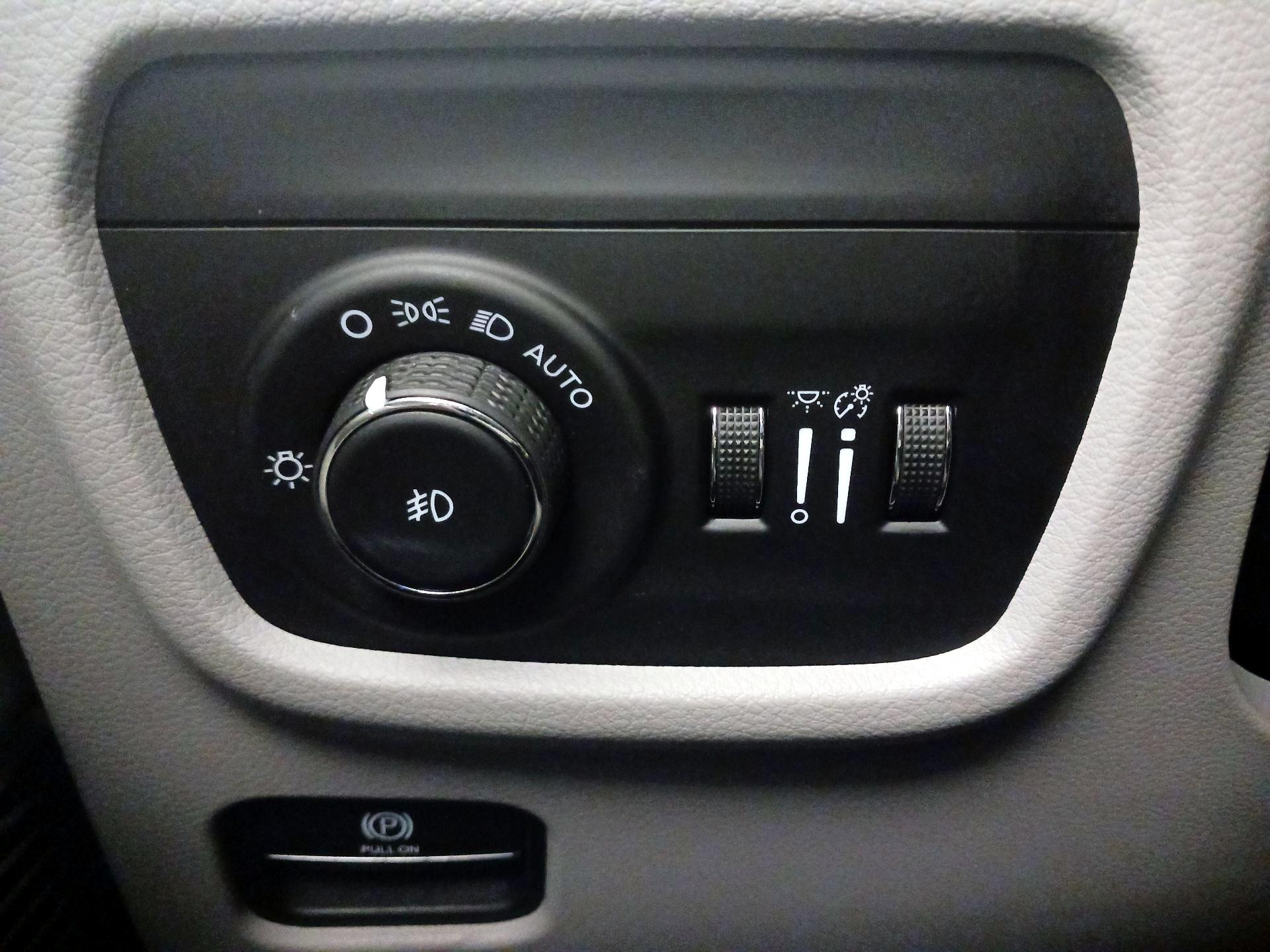 Thumbnail: 2022 Jeep Grand Cherokee L - 13