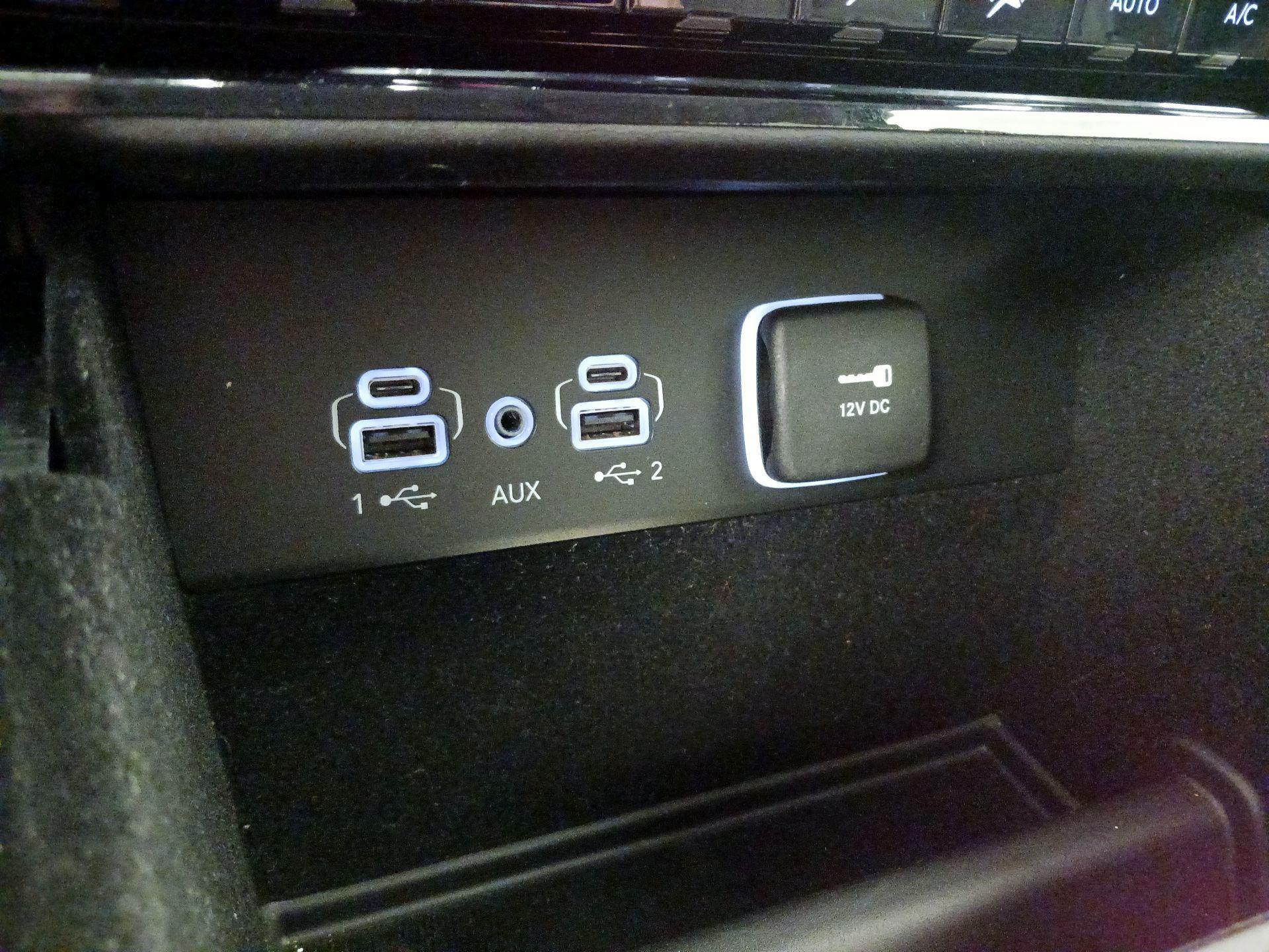 Thumbnail: 2022 Jeep Grand Cherokee - 19