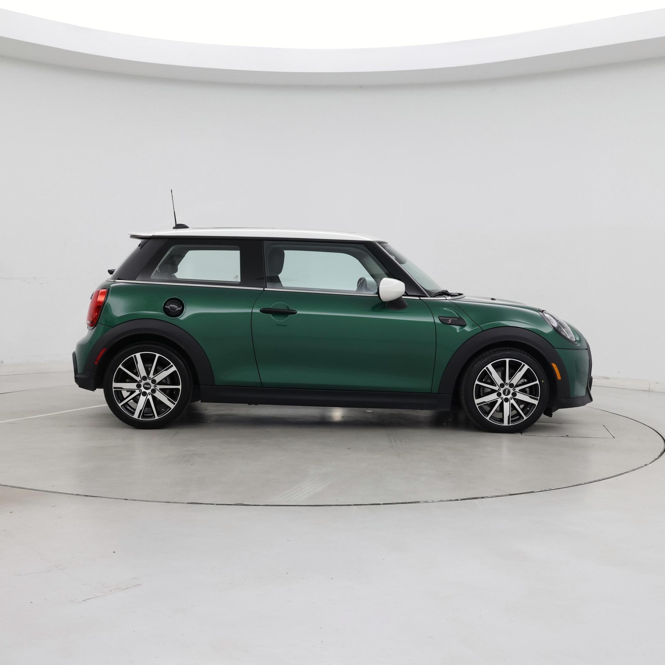 Thumbnail: 2024 MINI Cooper Hardtop - 7