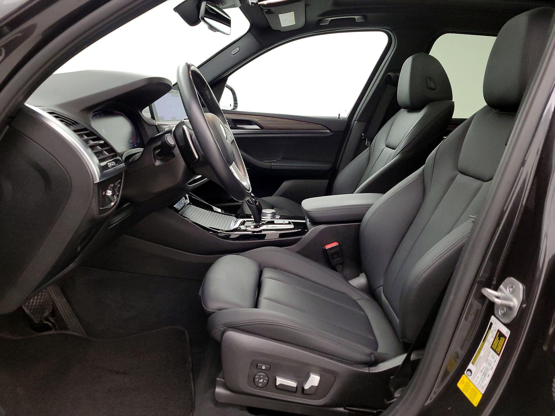 Thumbnail: 2021 BMW X3 - 11