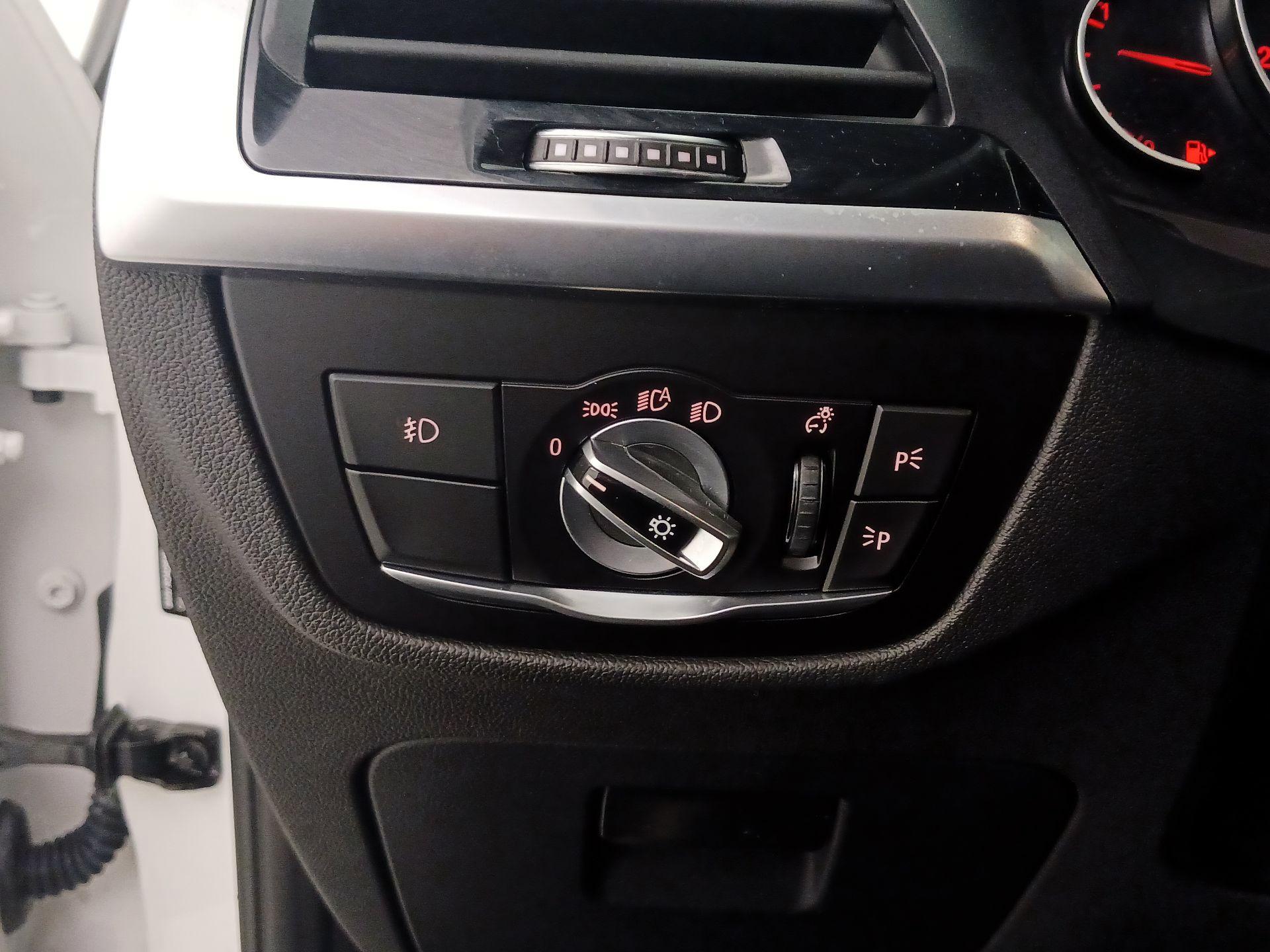 Thumbnail: 2021 BMW X3 - 13