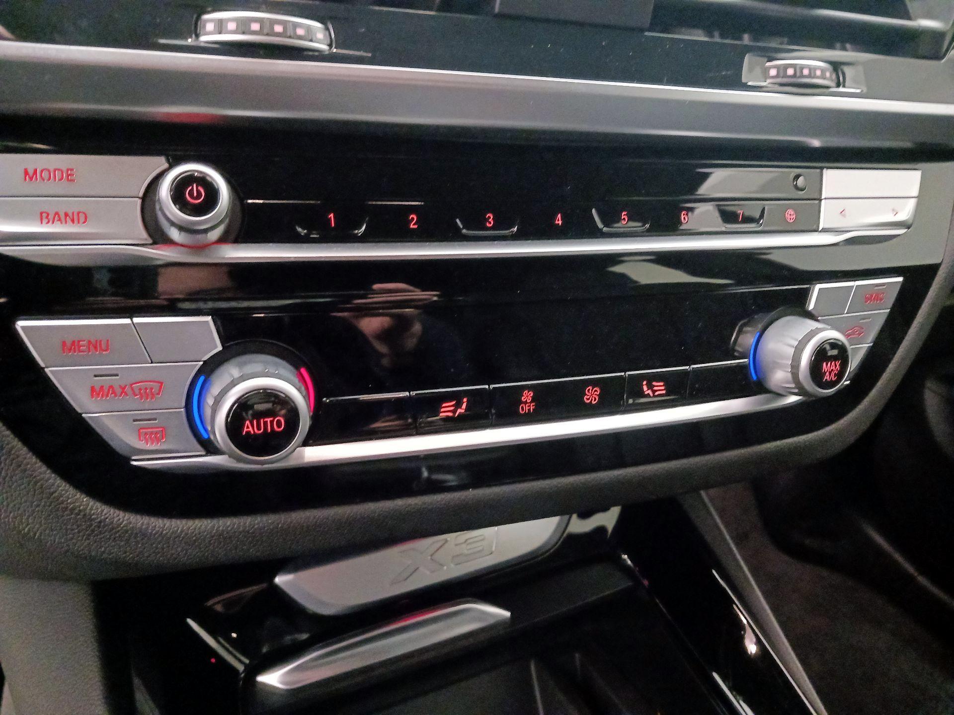 Thumbnail: 2021 BMW X3 - 17