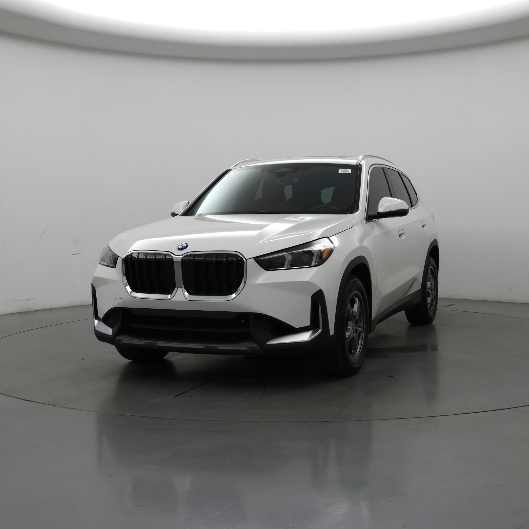 Thumbnail: 2023 BMW X1 - 4