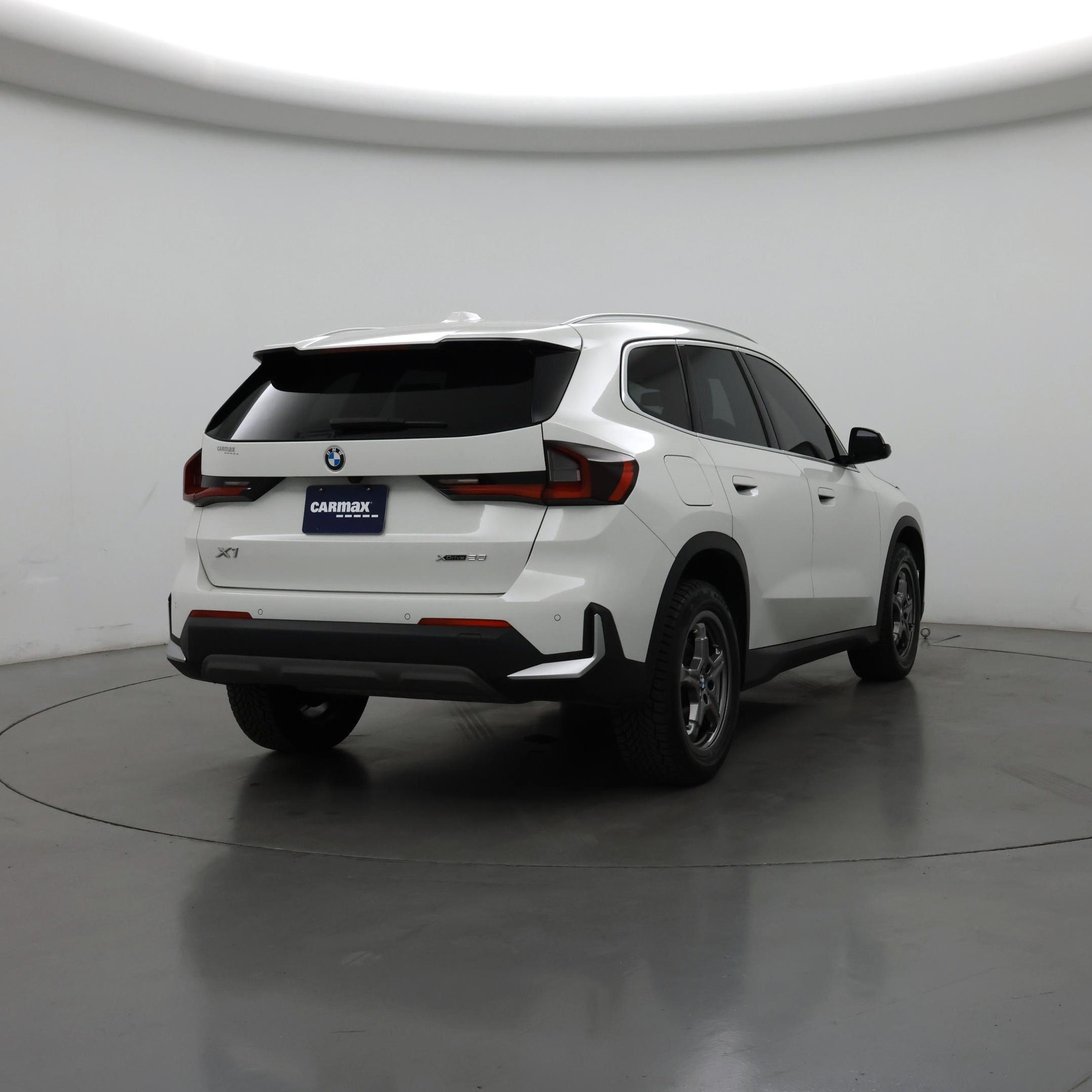 Thumbnail: 2023 BMW X1 - 8
