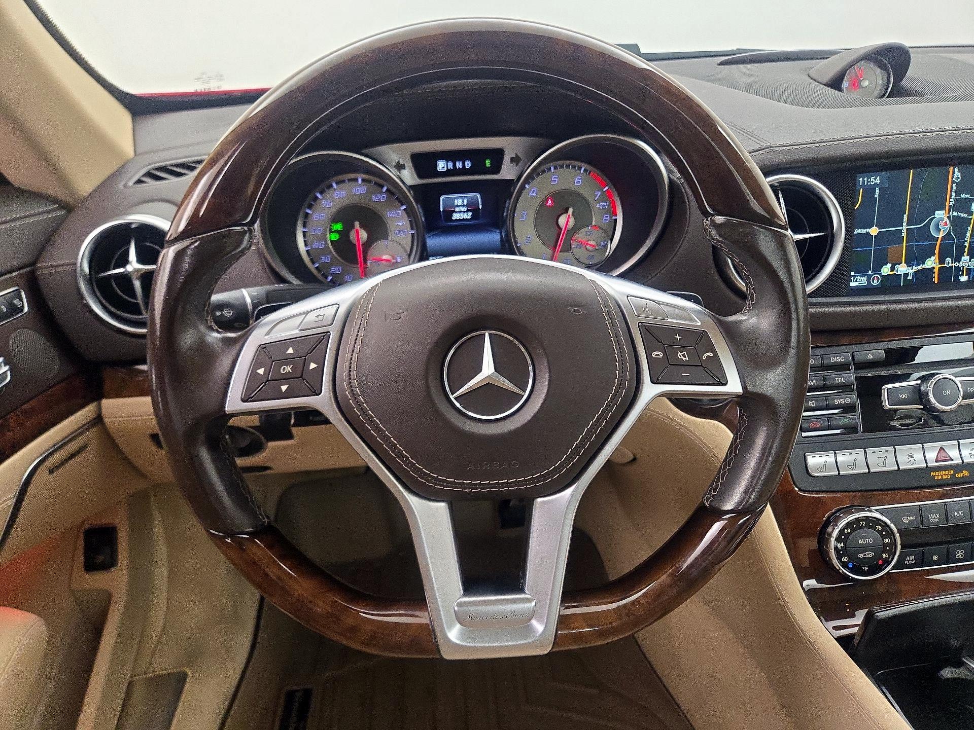 Thumbnail: 2016 Mercedes-Benz SL-Class - 10