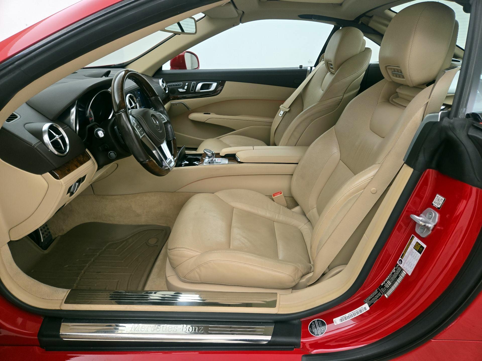 Thumbnail: 2016 Mercedes-Benz SL-Class - 11