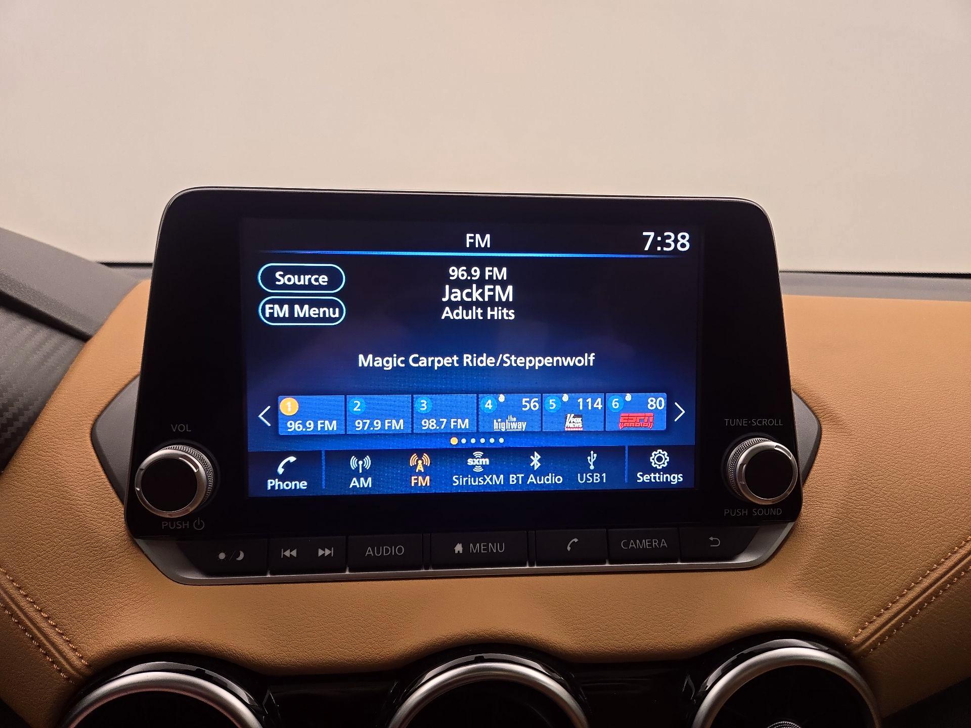 Thumbnail: 2023 Nissan Sentra - 15